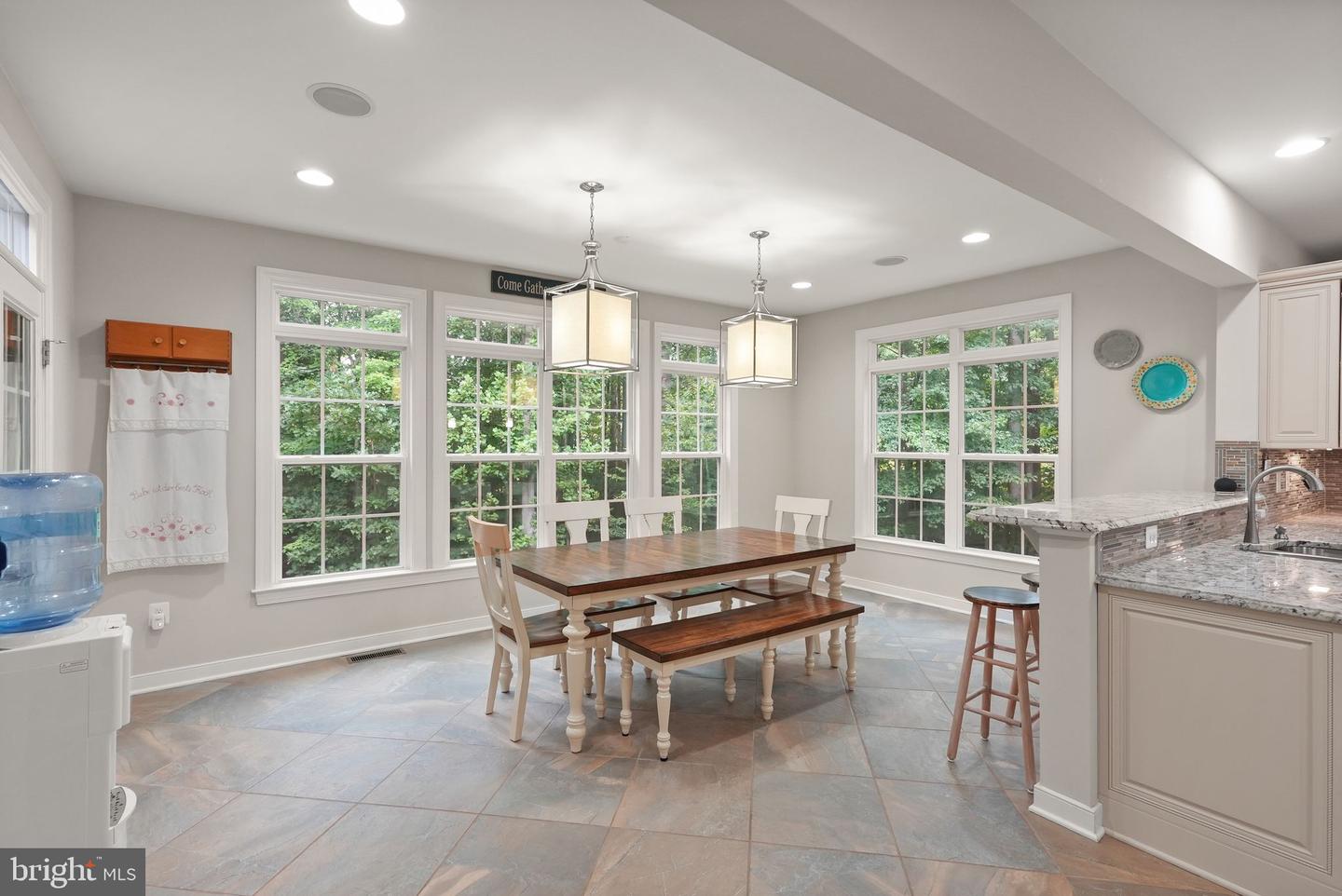32 PINEWOOD RD, FREDERICKSBURG, Virginia 22405, 5 Bedrooms Bedrooms, ,5 BathroomsBathrooms,Residential,For sale,32 PINEWOOD RD,VAST2042072 MLS # VAST2042072