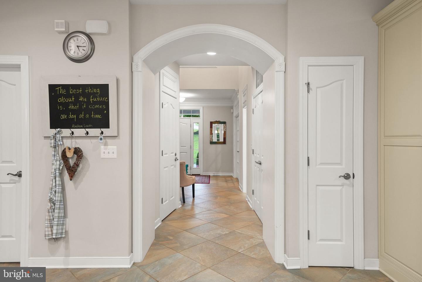 32 PINEWOOD RD, FREDERICKSBURG, Virginia 22405, 5 Bedrooms Bedrooms, ,5 BathroomsBathrooms,Residential,For sale,32 PINEWOOD RD,VAST2042072 MLS # VAST2042072