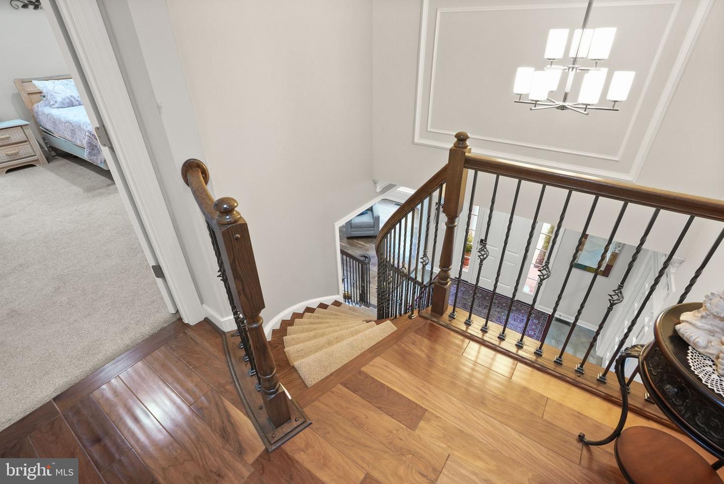 32 PINEWOOD RD, FREDERICKSBURG, Virginia 22405, 5 Bedrooms Bedrooms, ,5 BathroomsBathrooms,Residential,For sale,32 PINEWOOD RD,VAST2042072 MLS # VAST2042072