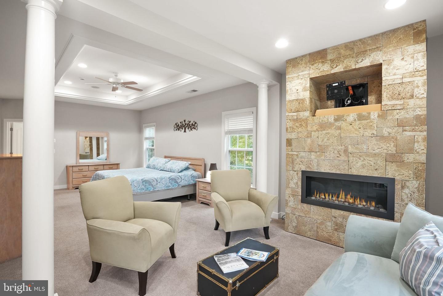 32 PINEWOOD RD, FREDERICKSBURG, Virginia 22405, 5 Bedrooms Bedrooms, ,5 BathroomsBathrooms,Residential,For sale,32 PINEWOOD RD,VAST2042072 MLS # VAST2042072