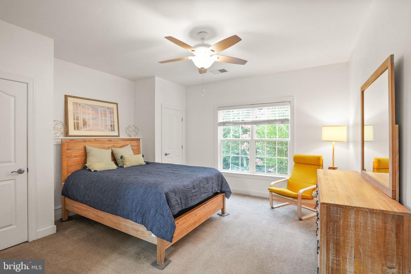 32 PINEWOOD RD, FREDERICKSBURG, Virginia 22405, 5 Bedrooms Bedrooms, ,5 BathroomsBathrooms,Residential,For sale,32 PINEWOOD RD,VAST2042072 MLS # VAST2042072