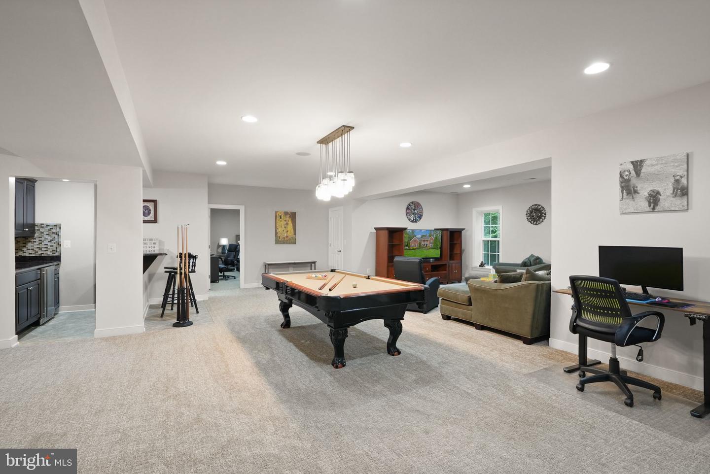 32 PINEWOOD RD, FREDERICKSBURG, Virginia 22405, 5 Bedrooms Bedrooms, ,5 BathroomsBathrooms,Residential,For sale,32 PINEWOOD RD,VAST2042072 MLS # VAST2042072