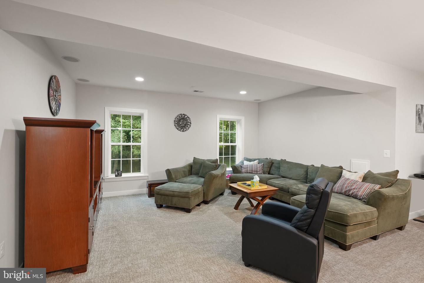 32 PINEWOOD RD, FREDERICKSBURG, Virginia 22405, 5 Bedrooms Bedrooms, ,5 BathroomsBathrooms,Residential,For sale,32 PINEWOOD RD,VAST2042072 MLS # VAST2042072