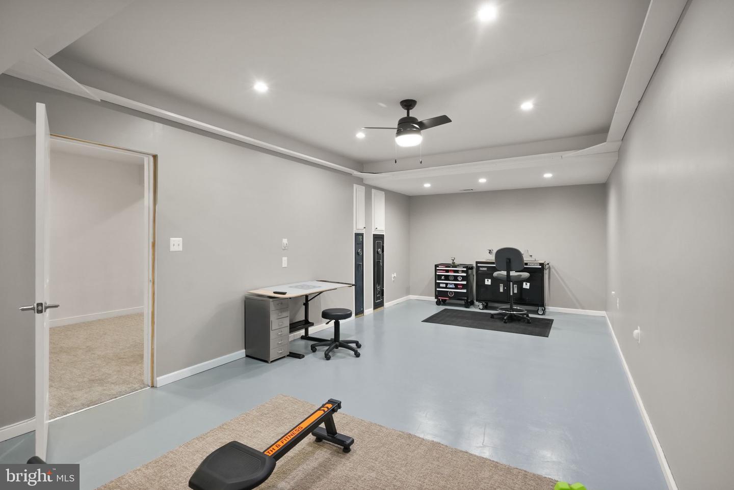 32 PINEWOOD RD, FREDERICKSBURG, Virginia 22405, 5 Bedrooms Bedrooms, ,5 BathroomsBathrooms,Residential,For sale,32 PINEWOOD RD,VAST2042072 MLS # VAST2042072