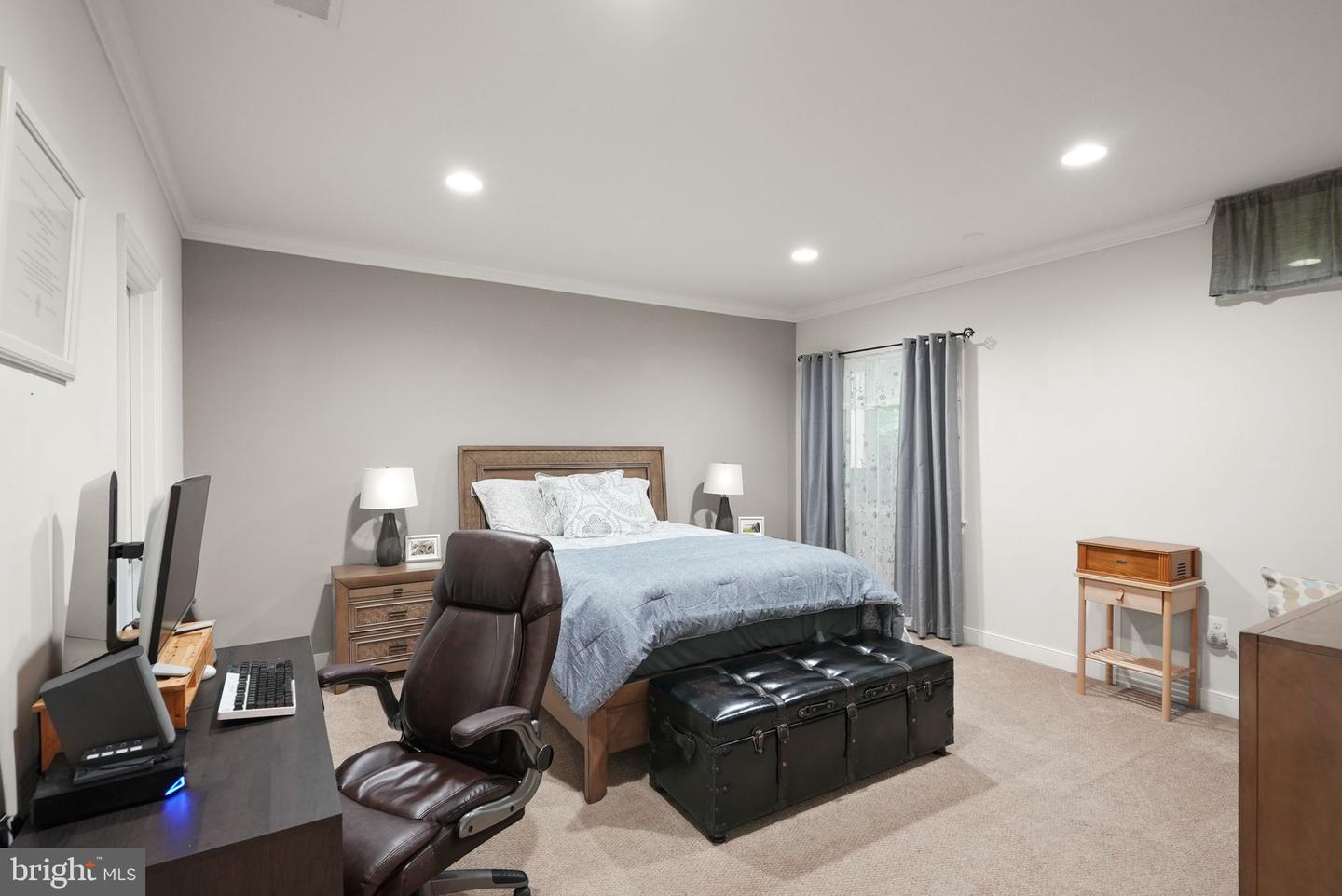 32 PINEWOOD RD, FREDERICKSBURG, Virginia 22405, 5 Bedrooms Bedrooms, ,5 BathroomsBathrooms,Residential,For sale,32 PINEWOOD RD,VAST2042072 MLS # VAST2042072