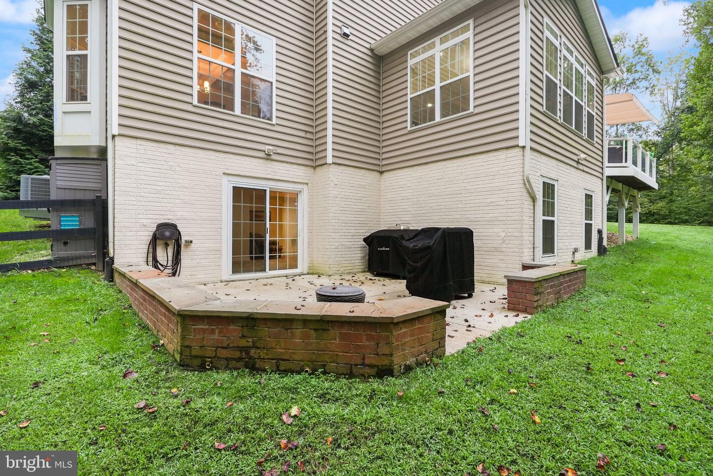 32 PINEWOOD RD, FREDERICKSBURG, Virginia 22405, 5 Bedrooms Bedrooms, ,5 BathroomsBathrooms,Residential,For sale,32 PINEWOOD RD,VAST2042072 MLS # VAST2042072