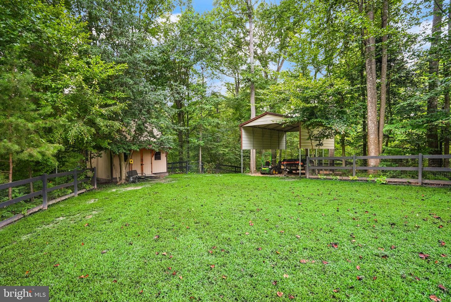 32 PINEWOOD RD, FREDERICKSBURG, Virginia 22405, 5 Bedrooms Bedrooms, ,5 BathroomsBathrooms,Residential,For sale,32 PINEWOOD RD,VAST2042072 MLS # VAST2042072