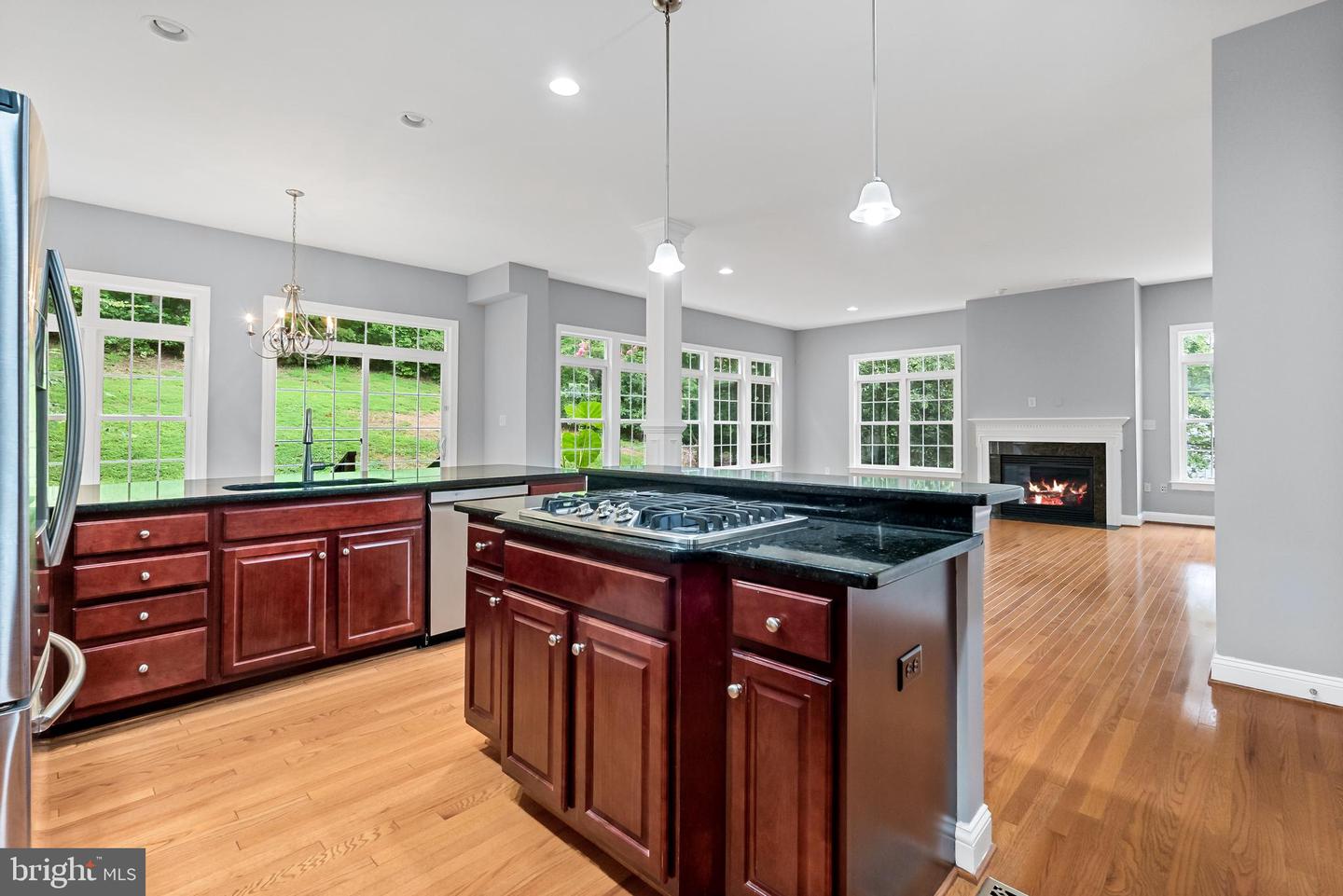 7119 BARRY RD, ALEXANDRIA, Virginia 22315, 6 Bedrooms Bedrooms, ,4 BathroomsBathrooms,Residential,For sale,7119 BARRY RD,VAFX2262936 MLS # VAFX2262936