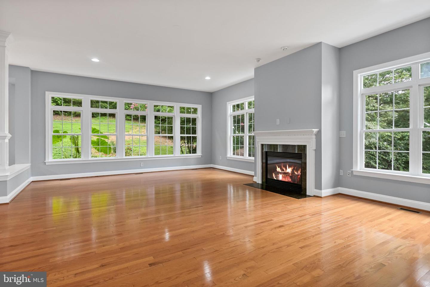 7119 BARRY RD, ALEXANDRIA, Virginia 22315, 6 Bedrooms Bedrooms, ,4 BathroomsBathrooms,Residential,For sale,7119 BARRY RD,VAFX2262936 MLS # VAFX2262936