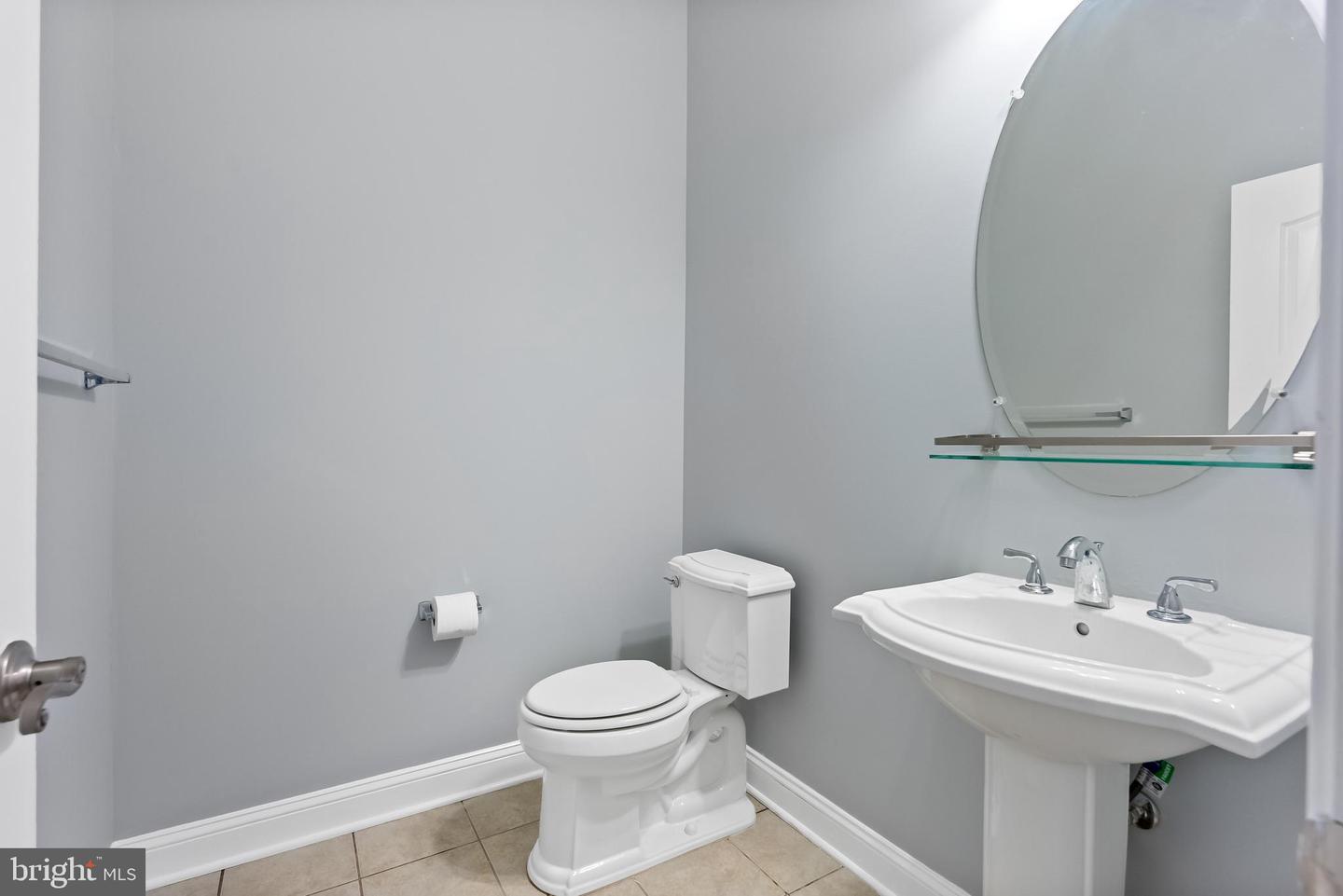 7119 BARRY RD, ALEXANDRIA, Virginia 22315, 6 Bedrooms Bedrooms, ,4 BathroomsBathrooms,Residential,For sale,7119 BARRY RD,VAFX2262936 MLS # VAFX2262936