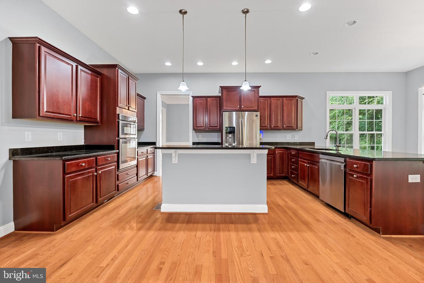 7119 BARRY RD, ALEXANDRIA, Virginia 22315, 6 Bedrooms Bedrooms, ,4 BathroomsBathrooms,Residential,For sale,7119 BARRY RD,VAFX2262936 MLS # VAFX2262936