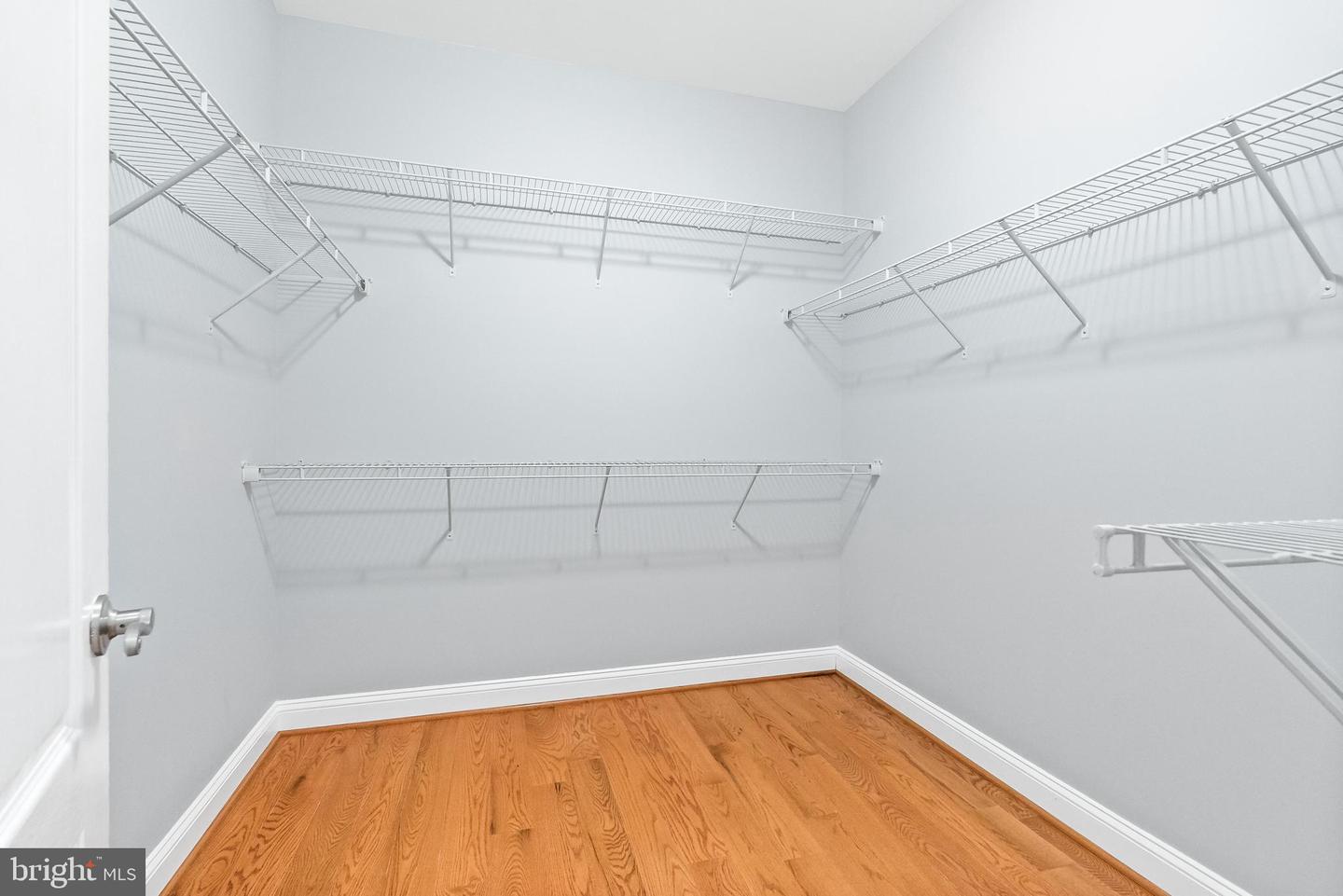7119 BARRY RD, ALEXANDRIA, Virginia 22315, 6 Bedrooms Bedrooms, ,4 BathroomsBathrooms,Residential,For sale,7119 BARRY RD,VAFX2262936 MLS # VAFX2262936