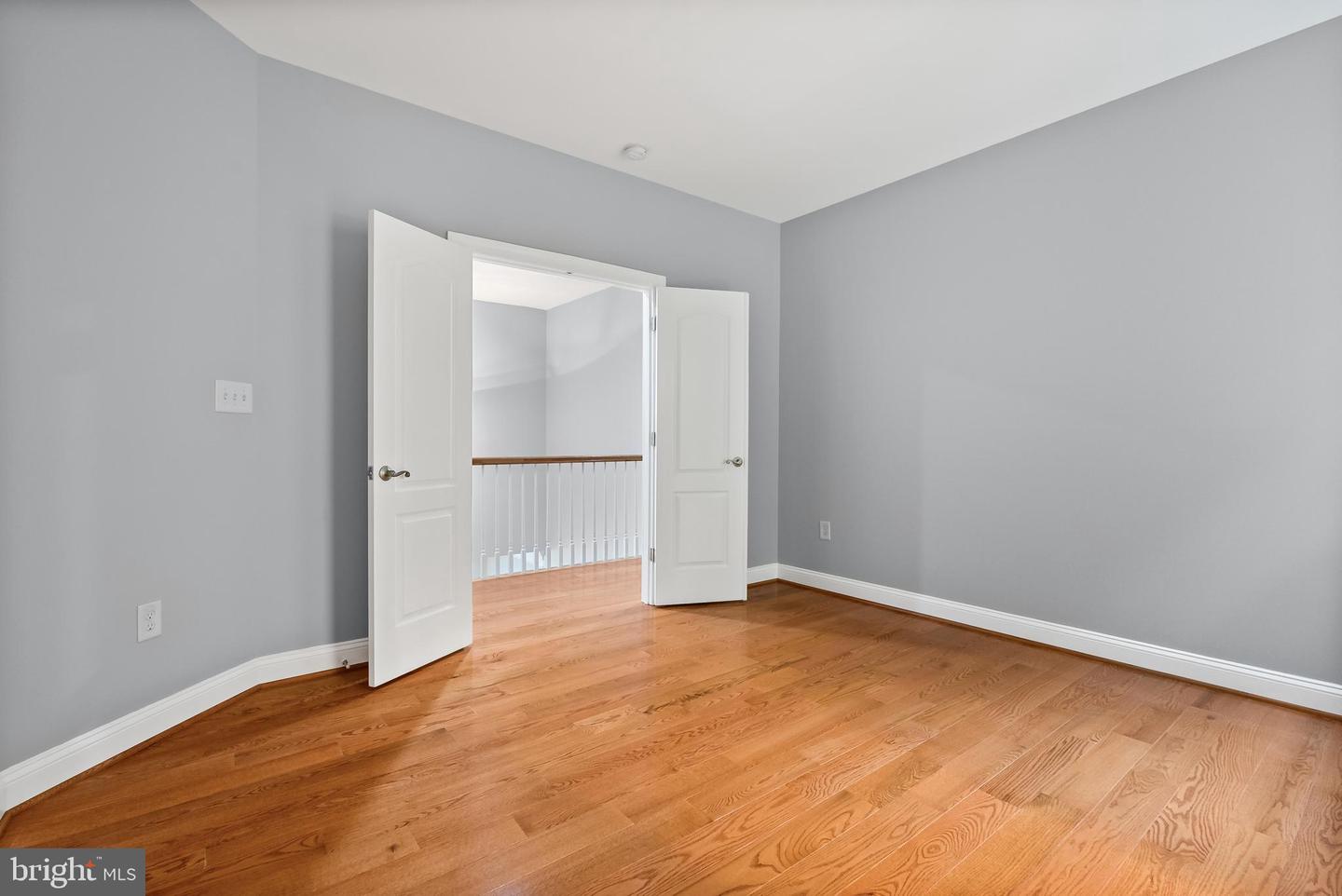 7119 BARRY RD, ALEXANDRIA, Virginia 22315, 6 Bedrooms Bedrooms, ,4 BathroomsBathrooms,Residential,For sale,7119 BARRY RD,VAFX2262936 MLS # VAFX2262936