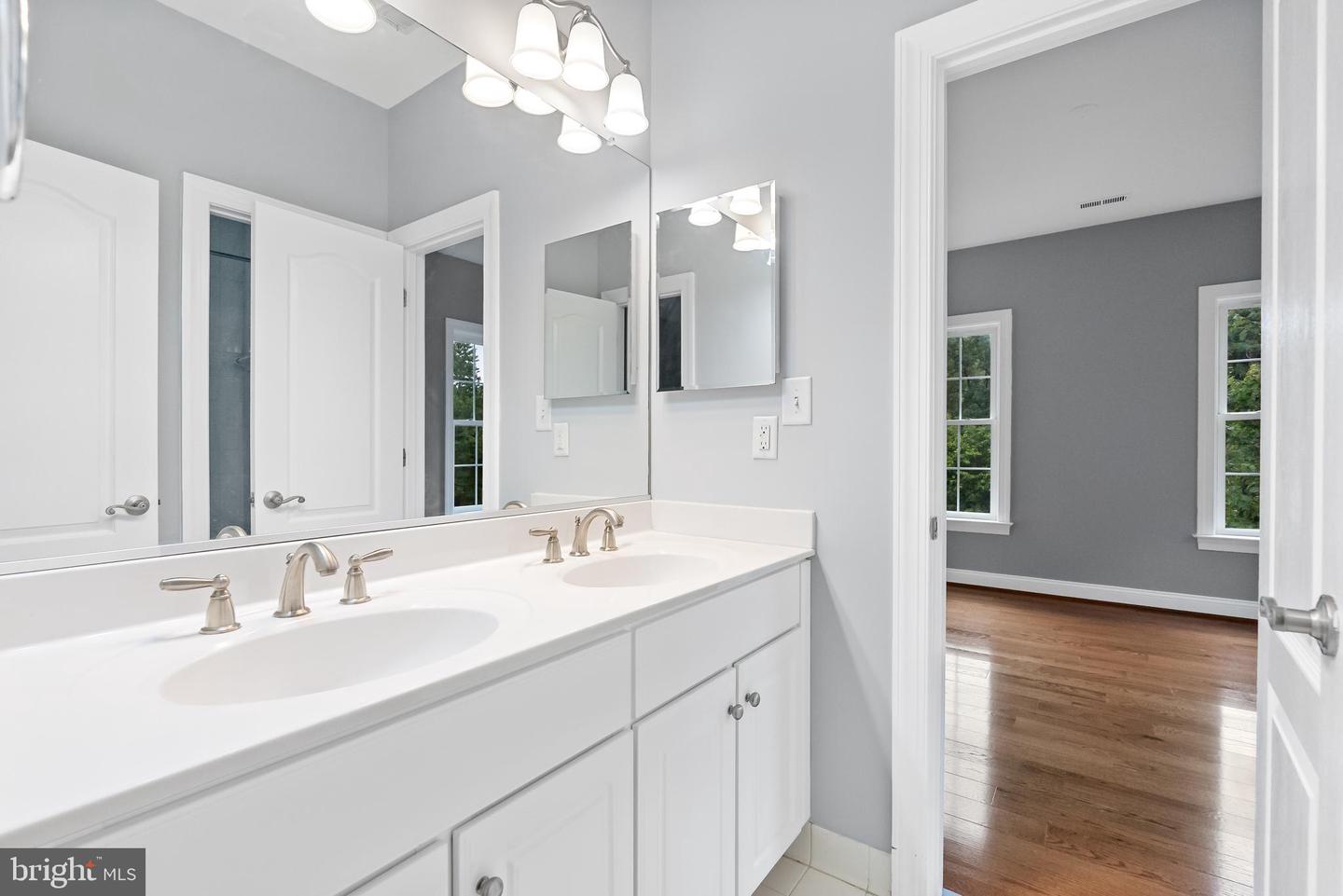 7119 BARRY RD, ALEXANDRIA, Virginia 22315, 6 Bedrooms Bedrooms, ,4 BathroomsBathrooms,Residential,For sale,7119 BARRY RD,VAFX2262936 MLS # VAFX2262936