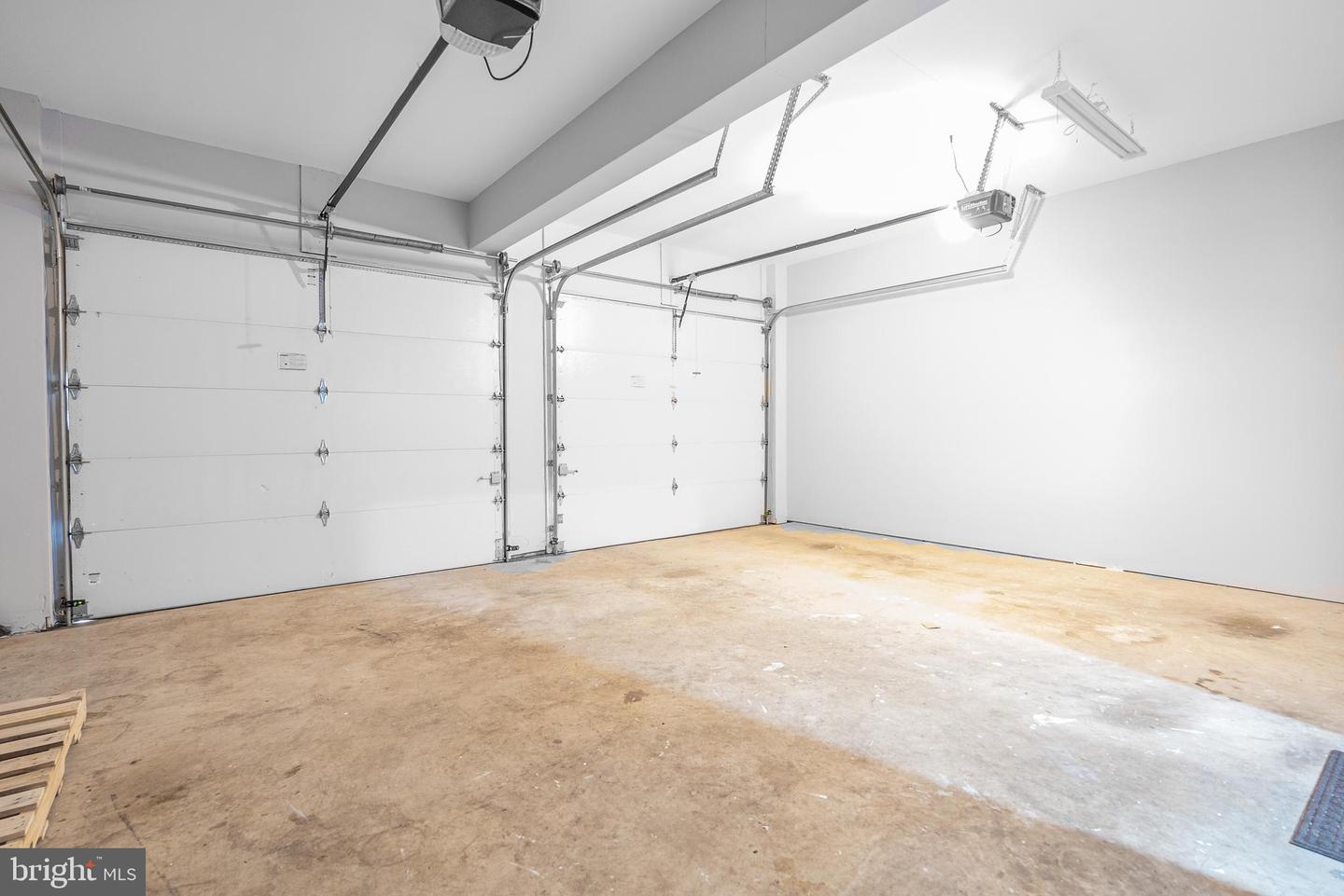 7119 BARRY RD, ALEXANDRIA, Virginia 22315, 6 Bedrooms Bedrooms, ,4 BathroomsBathrooms,Residential,For sale,7119 BARRY RD,VAFX2262936 MLS # VAFX2262936