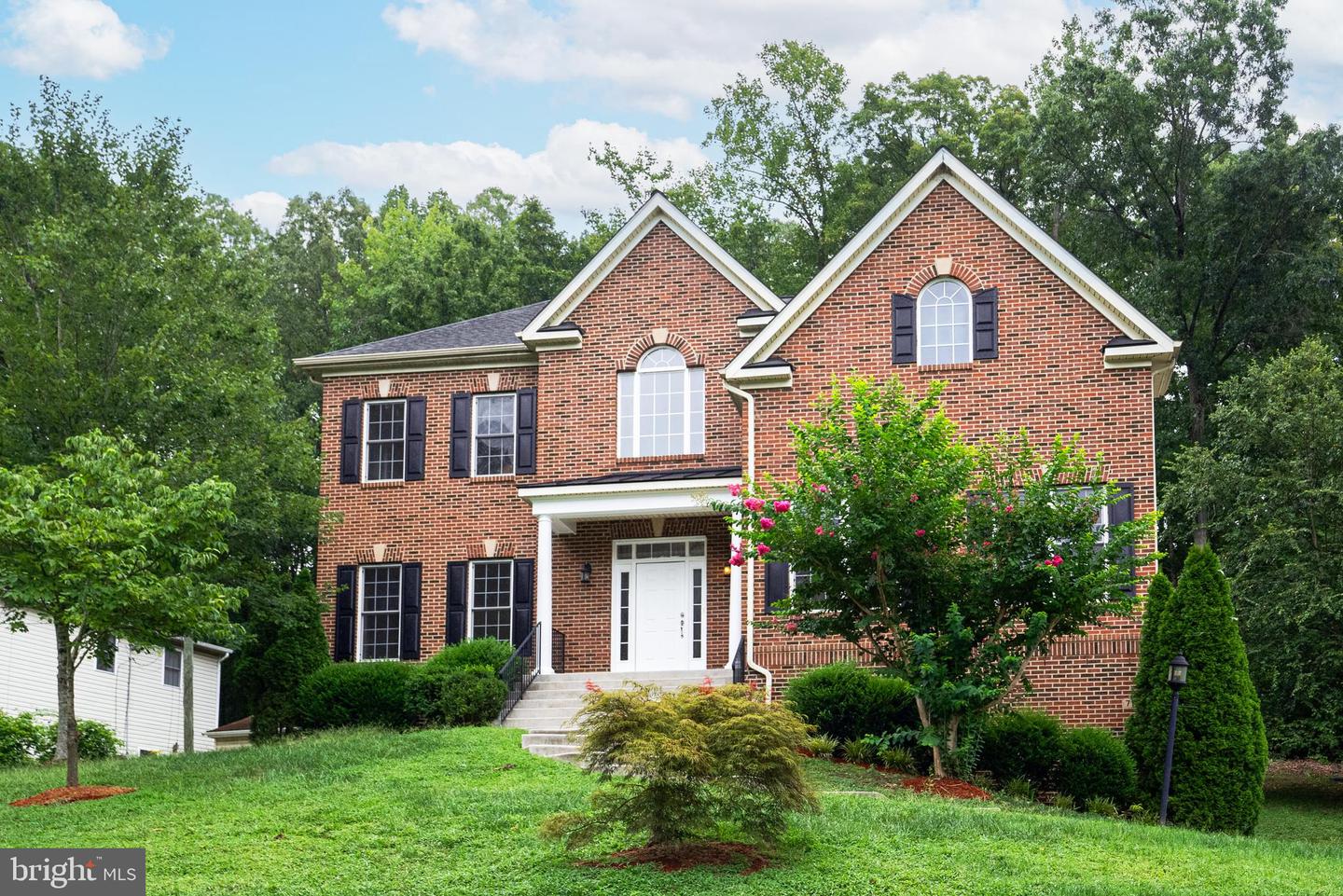 7119 BARRY RD, ALEXANDRIA, Virginia 22315, 6 Bedrooms Bedrooms, ,4 BathroomsBathrooms,Residential,For sale,7119 BARRY RD,VAFX2262936 MLS # VAFX2262936