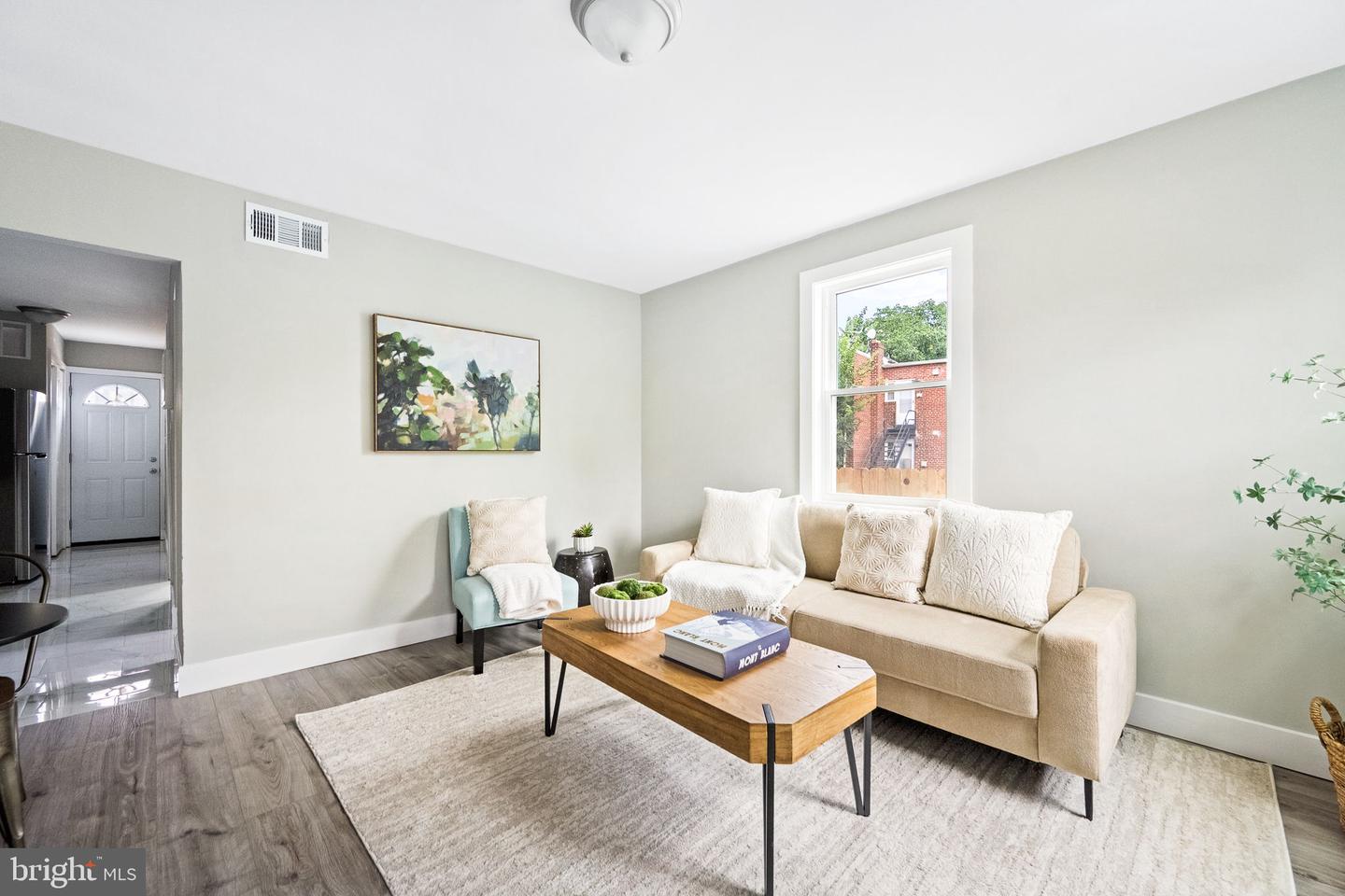 1658 F ST NE, WASHINGTON, District Of Columbia 20002, 3 Bedrooms Bedrooms, 5 Rooms Rooms,2 BathroomsBathrooms,Residential,For sale,1658 F ST NE,DCDC2216486 MLS # DCDC2216486