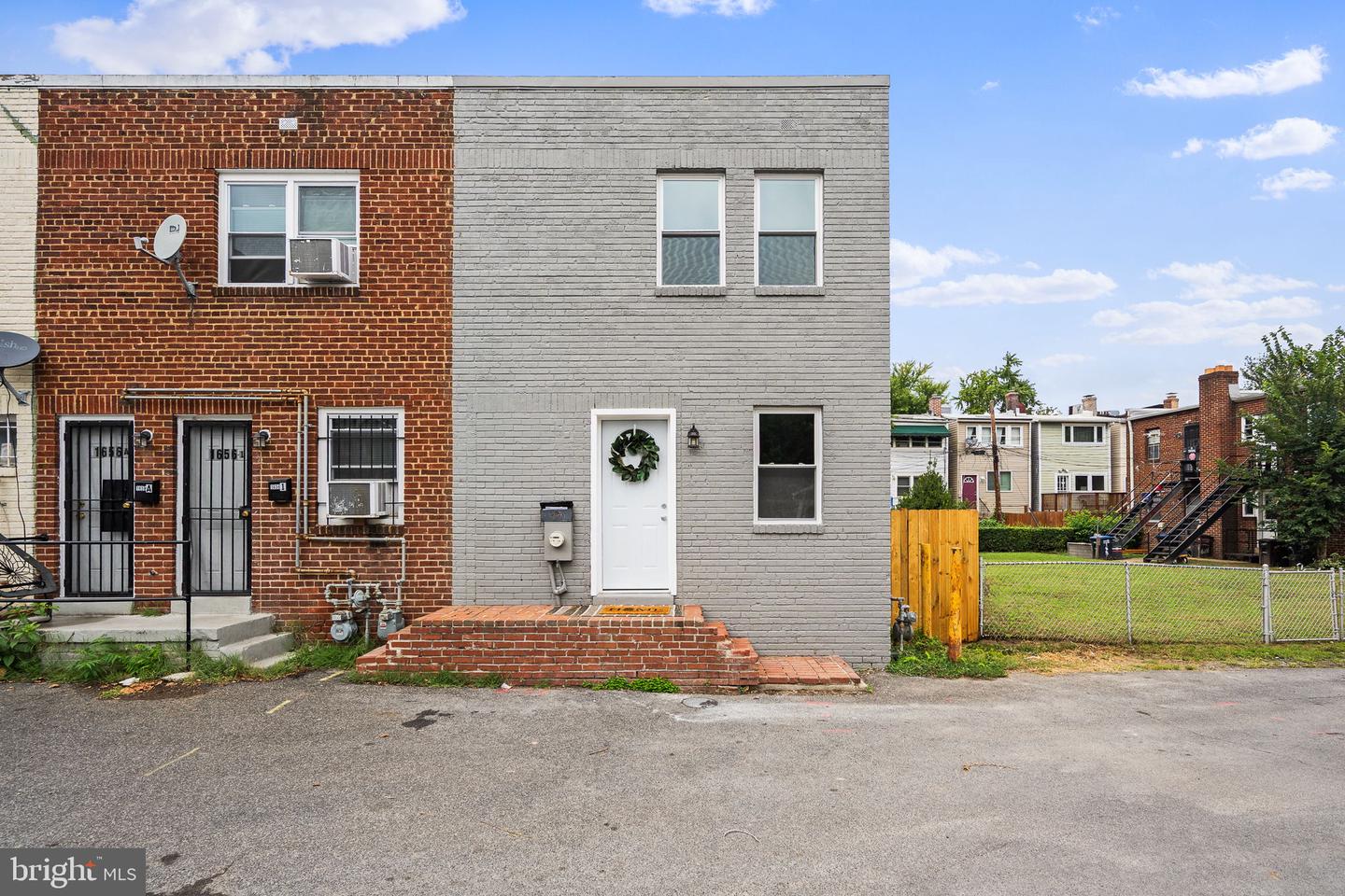 1658 F ST NE, WASHINGTON, District Of Columbia 20002, 3 Bedrooms Bedrooms, 5 Rooms Rooms,2 BathroomsBathrooms,Residential,For sale,1658 F ST NE,DCDC2216486 MLS # DCDC2216486