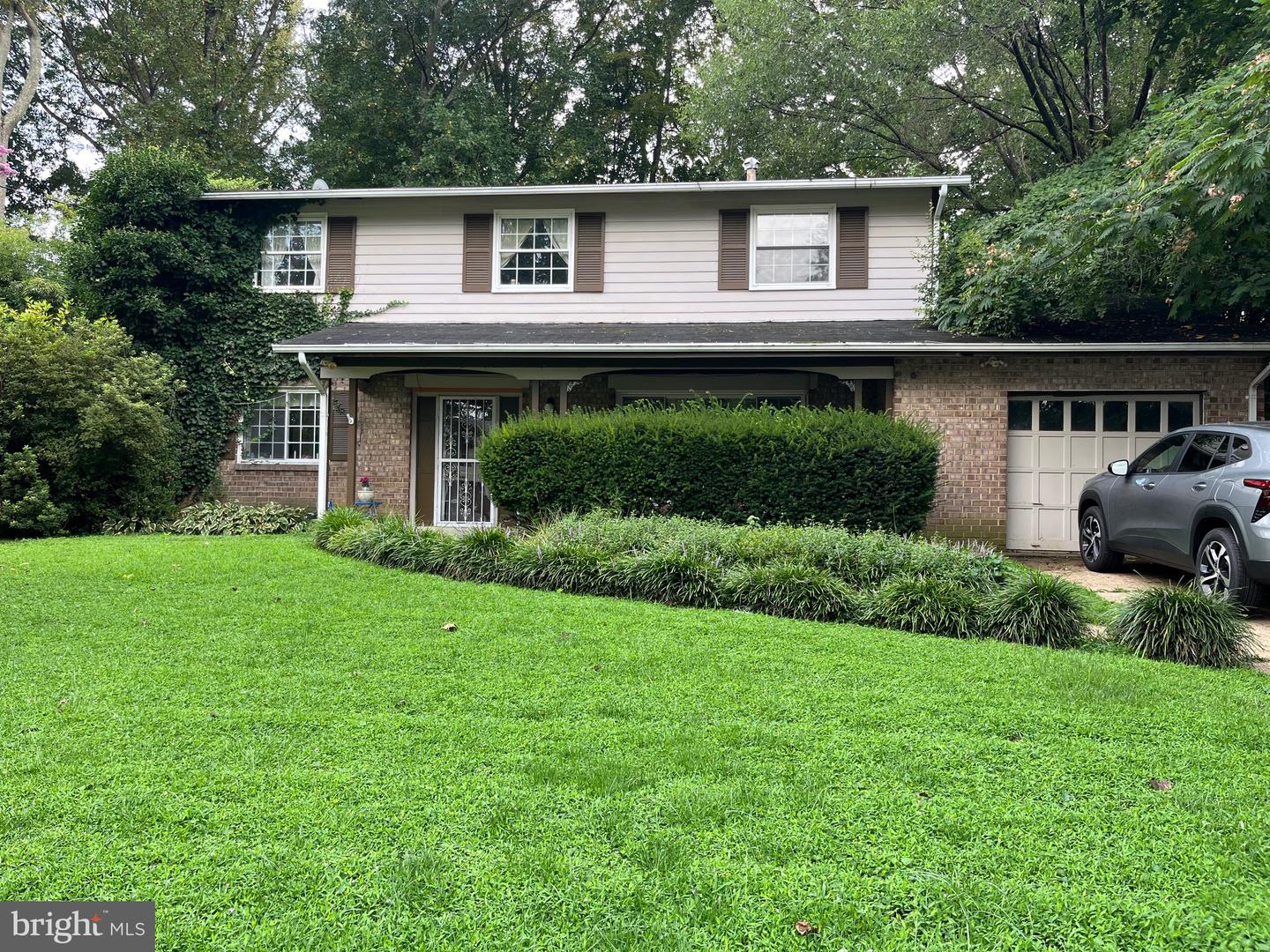 8527 PARLIAMENT DR, SPRINGFIELD, Virginia 22151, 4 Bedrooms Bedrooms, ,2 BathroomsBathrooms,Residential,For sale,8527 PARLIAMENT DR,VAFX2262950 MLS # VAFX2262950