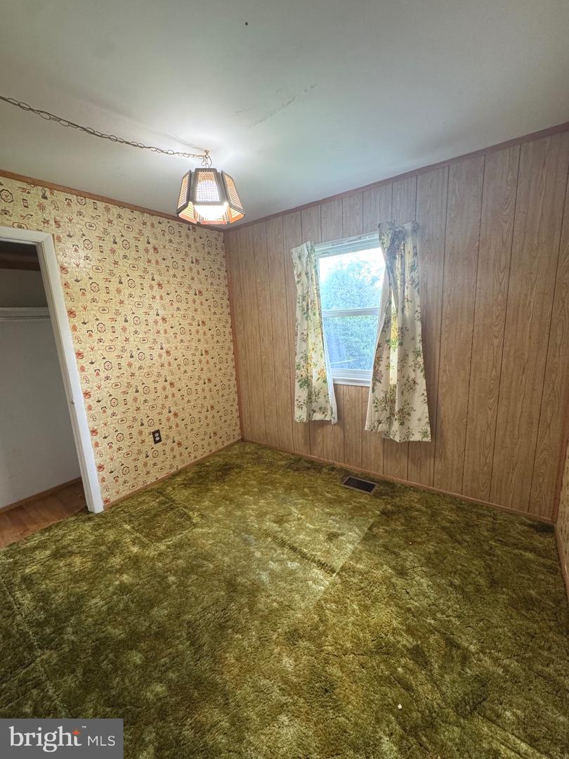 14663 CLOVERDALE RD, WOODBRIDGE, Virginia 22193, 3 Bedrooms Bedrooms, ,1 BathroomBathrooms,Residential,For sale,14663 CLOVERDALE RD,VAPW2102306 MLS # VAPW2102306