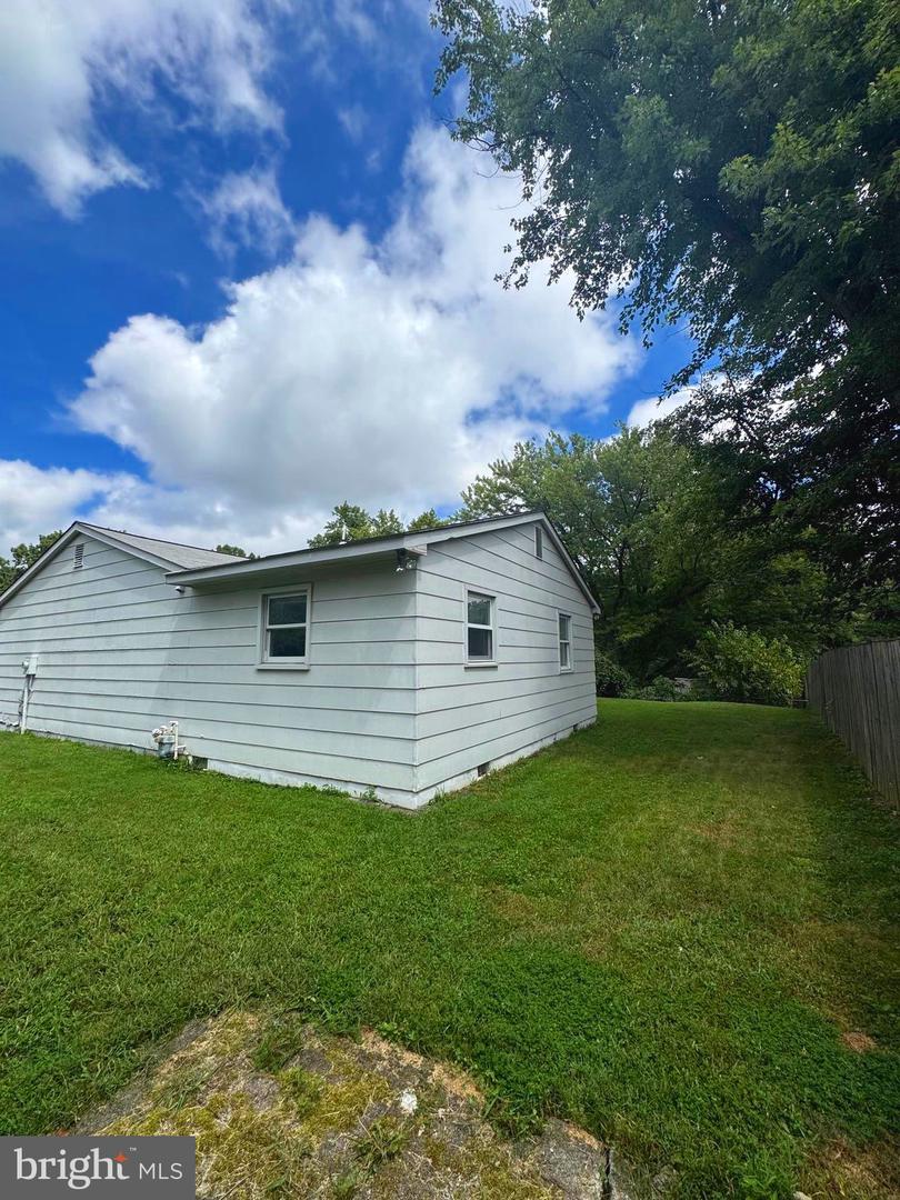 14663 CLOVERDALE RD, WOODBRIDGE, Virginia 22193, 3 Bedrooms Bedrooms, ,1 BathroomBathrooms,Residential,For sale,14663 CLOVERDALE RD,VAPW2102306 MLS # VAPW2102306