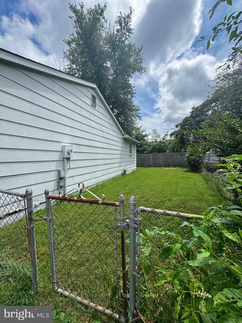 14663 CLOVERDALE RD, WOODBRIDGE, Virginia 22193, 3 Bedrooms Bedrooms, ,1 BathroomBathrooms,Residential,For sale,14663 CLOVERDALE RD,VAPW2102306 MLS # VAPW2102306