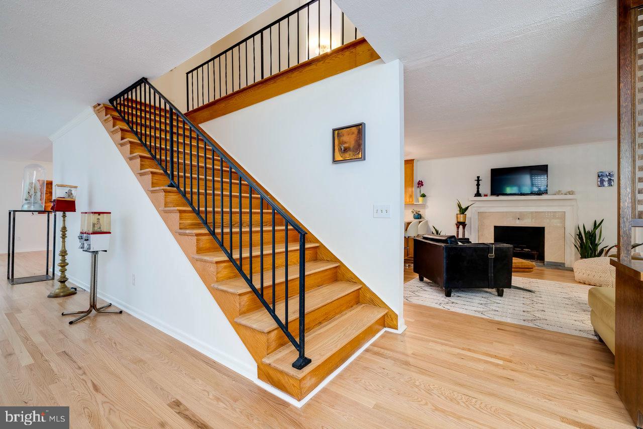 1217 WINDSOR RD, HARRISONBURG, Virginia 22801, 4 Bedrooms Bedrooms, ,3 BathroomsBathrooms,Residential,For sale,1217 WINDSOR RD,VAHC2000474 MLS # VAHC2000474