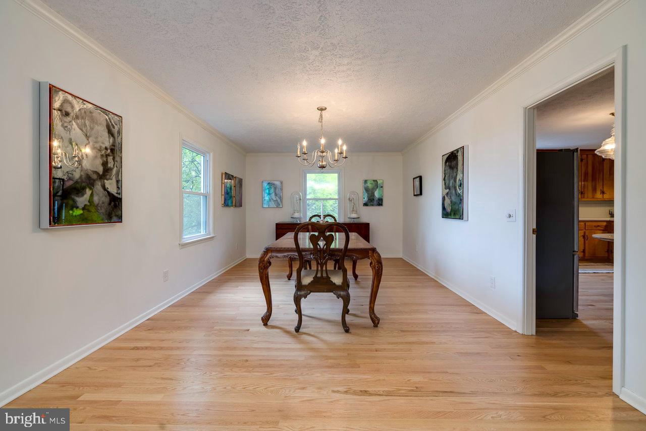 1217 WINDSOR RD, HARRISONBURG, Virginia 22801, 4 Bedrooms Bedrooms, ,3 BathroomsBathrooms,Residential,For sale,1217 WINDSOR RD,VAHC2000474 MLS # VAHC2000474