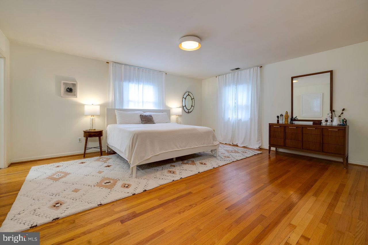 1217 WINDSOR RD, HARRISONBURG, Virginia 22801, 4 Bedrooms Bedrooms, ,3 BathroomsBathrooms,Residential,For sale,1217 WINDSOR RD,VAHC2000474 MLS # VAHC2000474