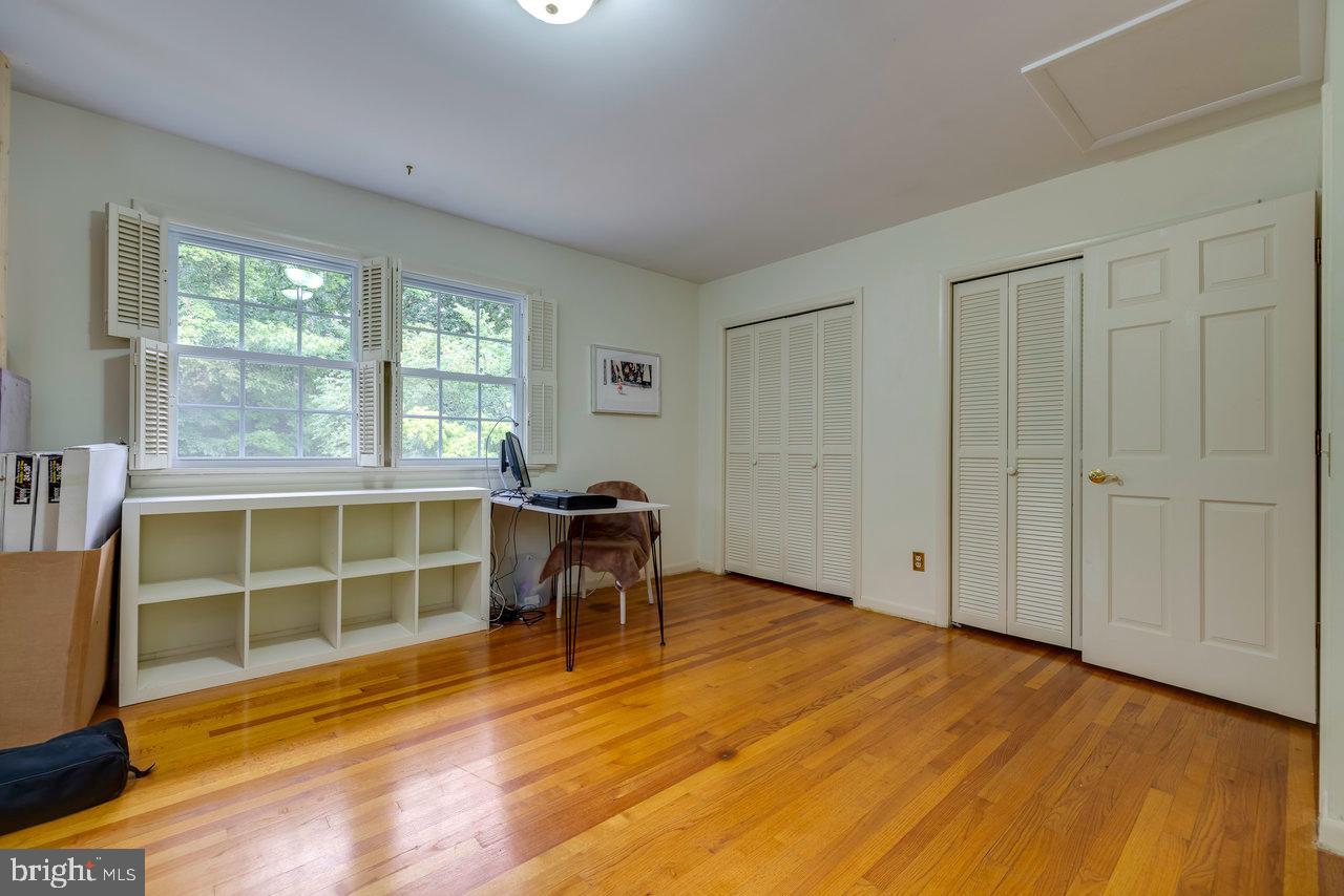 1217 WINDSOR RD, HARRISONBURG, Virginia 22801, 4 Bedrooms Bedrooms, ,3 BathroomsBathrooms,Residential,For sale,1217 WINDSOR RD,VAHC2000474 MLS # VAHC2000474