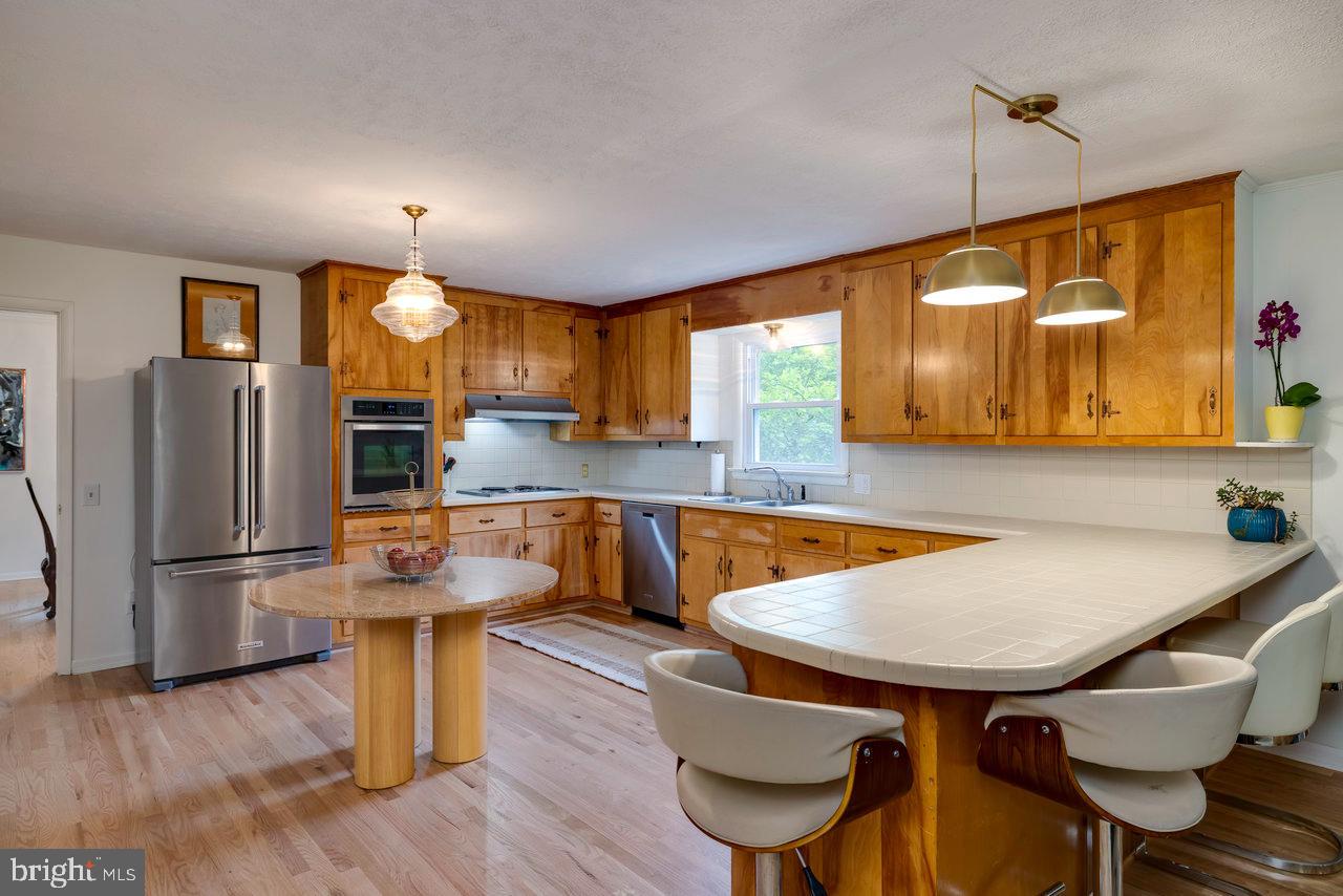 1217 WINDSOR RD, HARRISONBURG, Virginia 22801, 4 Bedrooms Bedrooms, ,3 BathroomsBathrooms,Residential,For sale,1217 WINDSOR RD,VAHC2000474 MLS # VAHC2000474