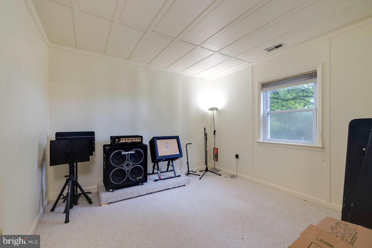 1217 WINDSOR RD, HARRISONBURG, Virginia 22801, 4 Bedrooms Bedrooms, ,3 BathroomsBathrooms,Residential,For sale,1217 WINDSOR RD,VAHC2000474 MLS # VAHC2000474