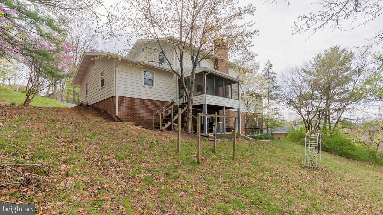 1217 WINDSOR RD, HARRISONBURG, Virginia 22801, 4 Bedrooms Bedrooms, ,3 BathroomsBathrooms,Residential,For sale,1217 WINDSOR RD,VAHC2000474 MLS # VAHC2000474