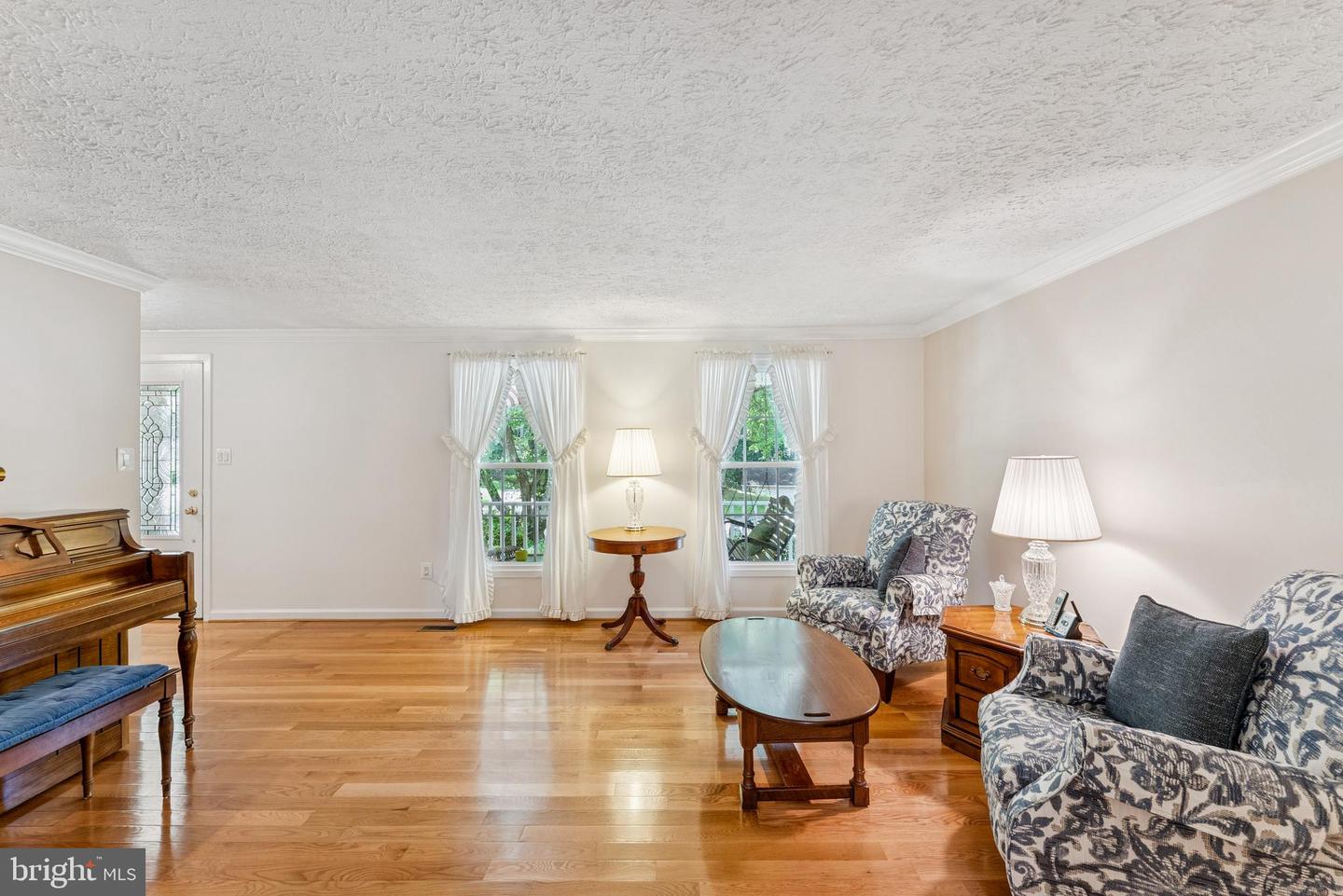 15395 AUTUMN LN, DUMFRIES, Virginia 22025, 4 Bedrooms Bedrooms, ,3 BathroomsBathrooms,Residential,For sale,15395 AUTUMN LN,VAPW2089370 MLS # VAPW2089370