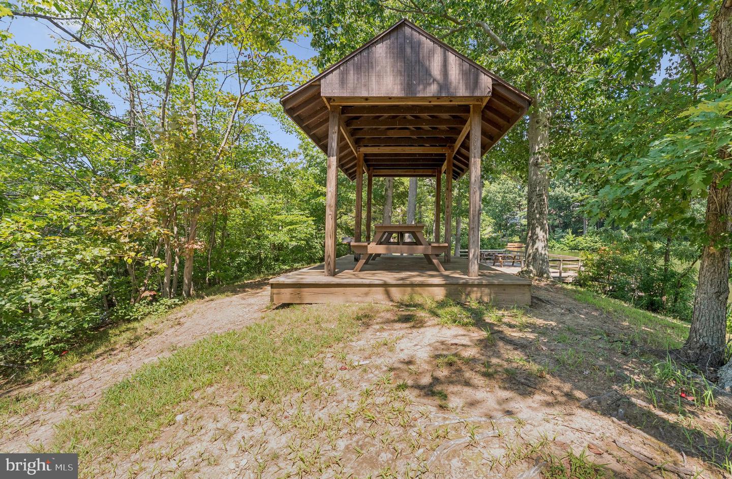 15395 AUTUMN LN, DUMFRIES, Virginia 22025, 4 Bedrooms Bedrooms, ,3 BathroomsBathrooms,Residential,For sale,15395 AUTUMN LN,VAPW2089370 MLS # VAPW2089370