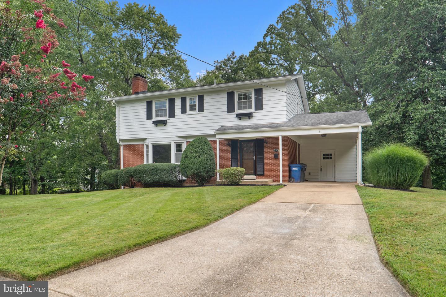 7301 MASONVILLE CT, ANNANDALE, Virginia 22003, 4 Bedrooms Bedrooms, ,2 BathroomsBathrooms,Residential,For sale,7301 MASONVILLE CT,VAFX2235980 MLS # VAFX2235980