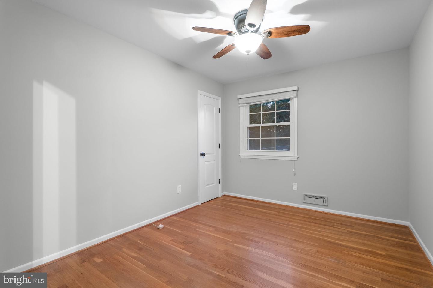 7301 MASONVILLE CT, ANNANDALE, Virginia 22003, 4 Bedrooms Bedrooms, ,2 BathroomsBathrooms,Residential,For sale,7301 MASONVILLE CT,VAFX2235980 MLS # VAFX2235980