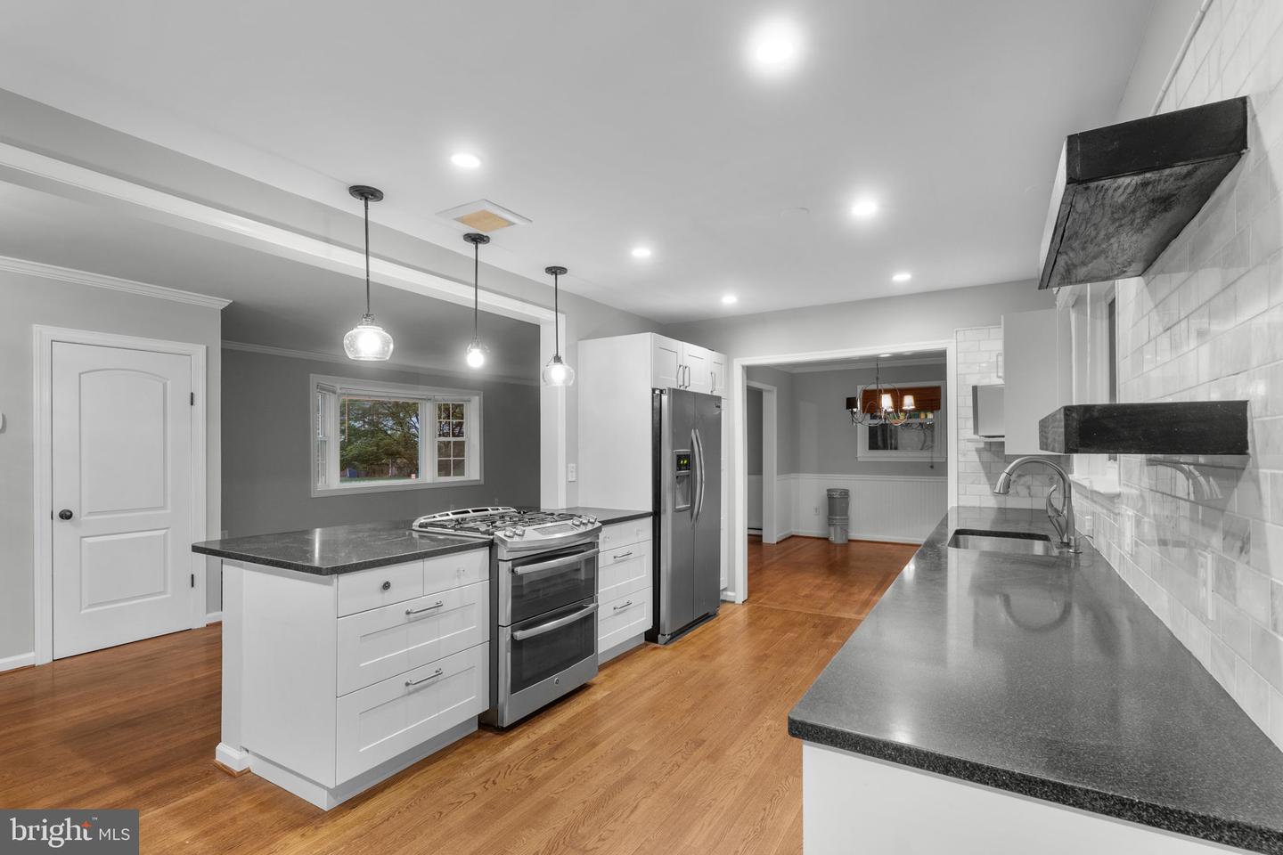 7301 MASONVILLE CT, ANNANDALE, Virginia 22003, 4 Bedrooms Bedrooms, ,2 BathroomsBathrooms,Residential,For sale,7301 MASONVILLE CT,VAFX2235980 MLS # VAFX2235980