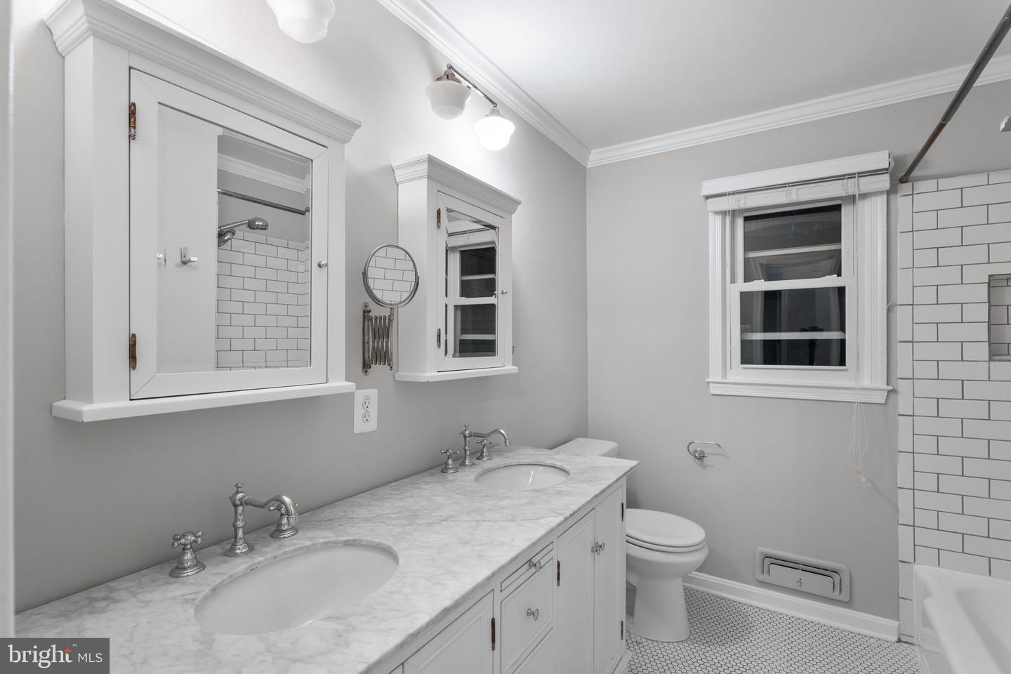 7301 MASONVILLE CT, ANNANDALE, Virginia 22003, 4 Bedrooms Bedrooms, ,2 BathroomsBathrooms,Residential,For sale,7301 MASONVILLE CT,VAFX2235980 MLS # VAFX2235980