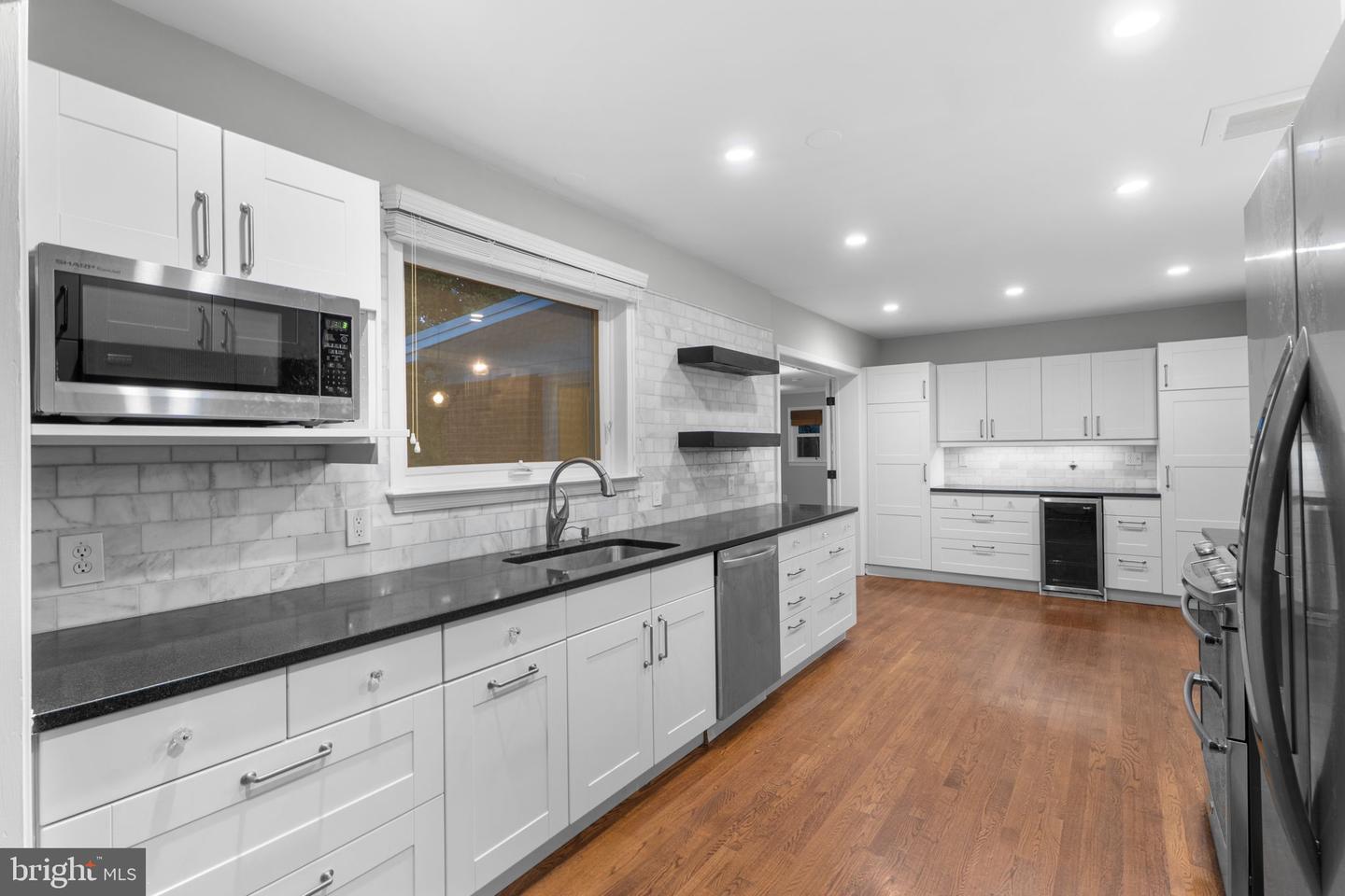 7301 MASONVILLE CT, ANNANDALE, Virginia 22003, 4 Bedrooms Bedrooms, ,2 BathroomsBathrooms,Residential,For sale,7301 MASONVILLE CT,VAFX2235980 MLS # VAFX2235980