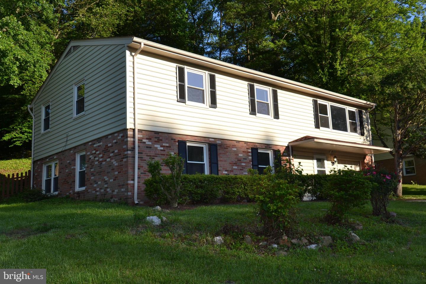 7103 GALGATE DR, SPRINGFIELD, Virginia 22152, 5 Bedrooms Bedrooms, ,3 BathroomsBathrooms,Residential,For sale,7103 GALGATE DR,VAFX2236012 MLS # VAFX2236012