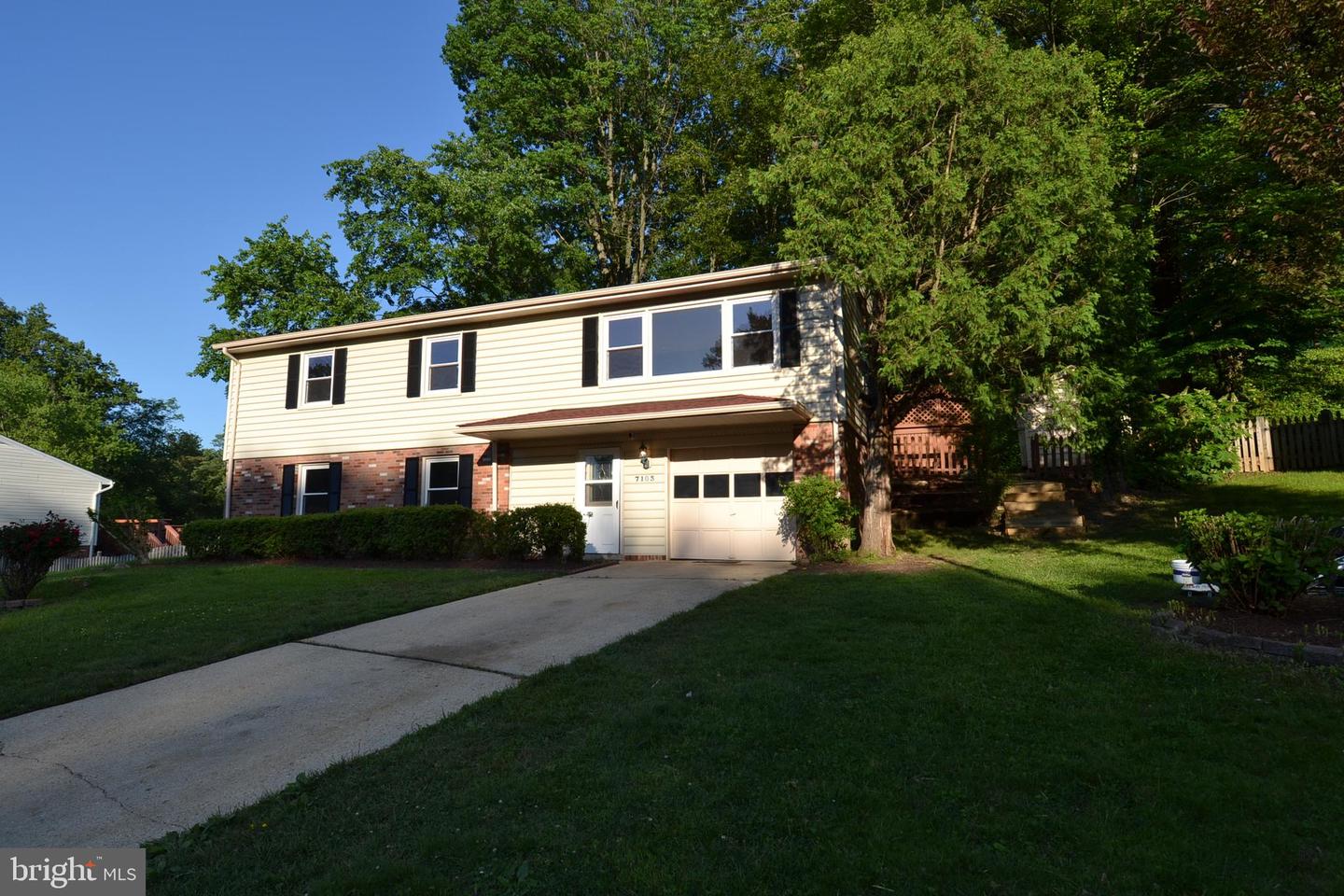 7103 GALGATE DR, SPRINGFIELD, Virginia 22152, 5 Bedrooms Bedrooms, ,3 BathroomsBathrooms,Residential,For sale,7103 GALGATE DR,VAFX2236012 MLS # VAFX2236012