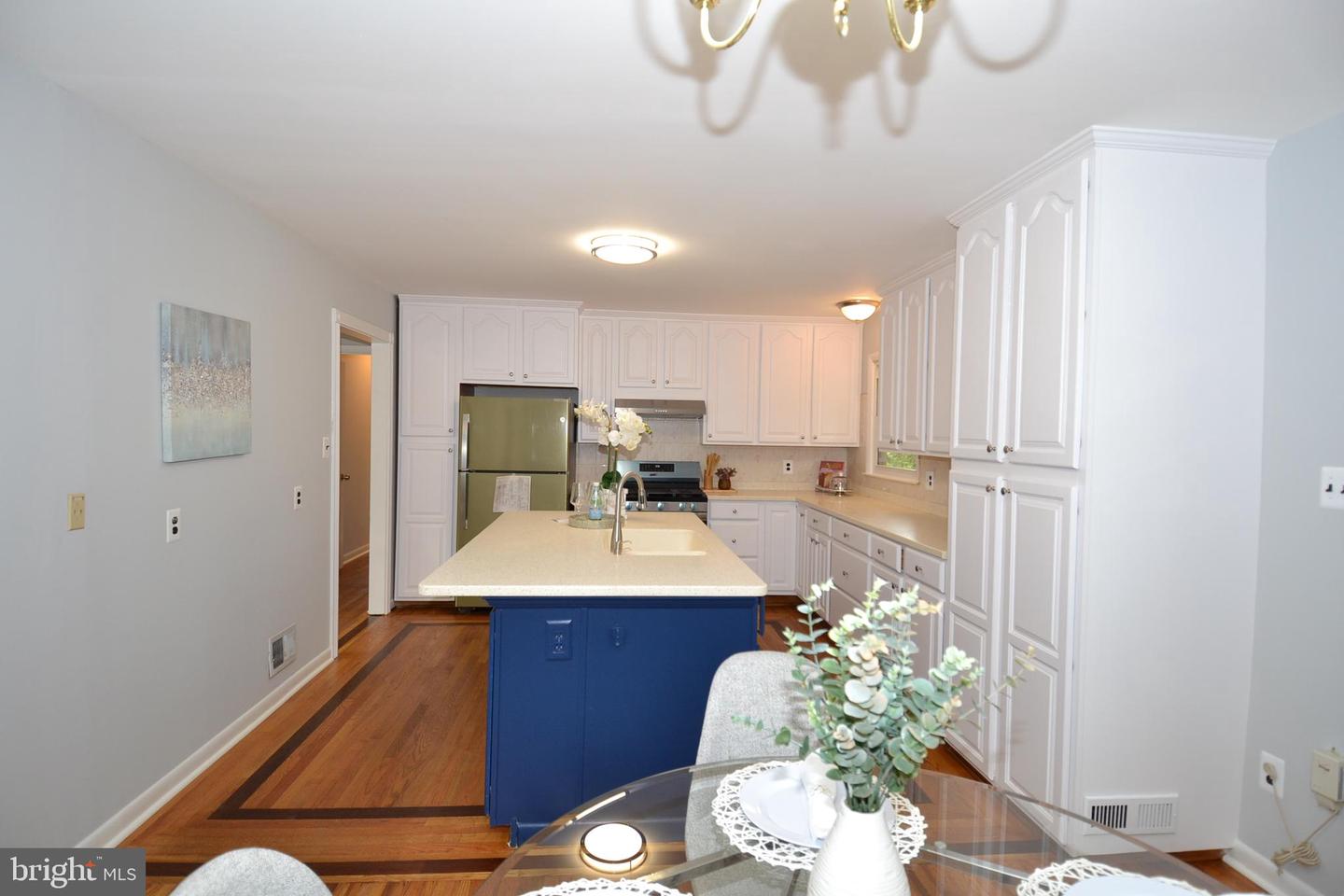 7103 GALGATE DR, SPRINGFIELD, Virginia 22152, 5 Bedrooms Bedrooms, ,3 BathroomsBathrooms,Residential,For sale,7103 GALGATE DR,VAFX2236012 MLS # VAFX2236012