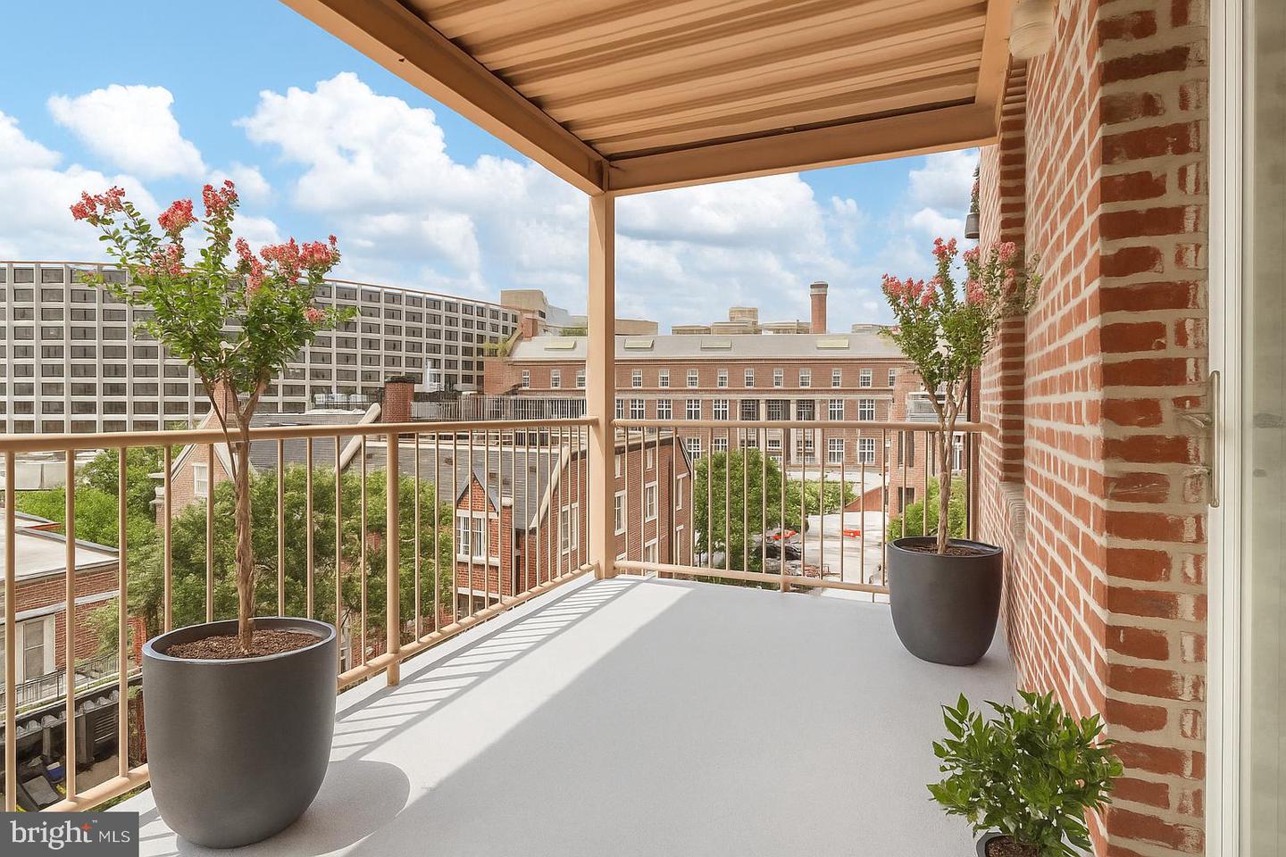 1858 CALIFORNIA ST NW #33, WASHINGTON, District Of Columbia 20009, 1 Bedroom Bedrooms, ,1 BathroomBathrooms,Residential,For sale,1858 CALIFORNIA ST NW #33,DCDC2201734 MLS # DCDC2201734