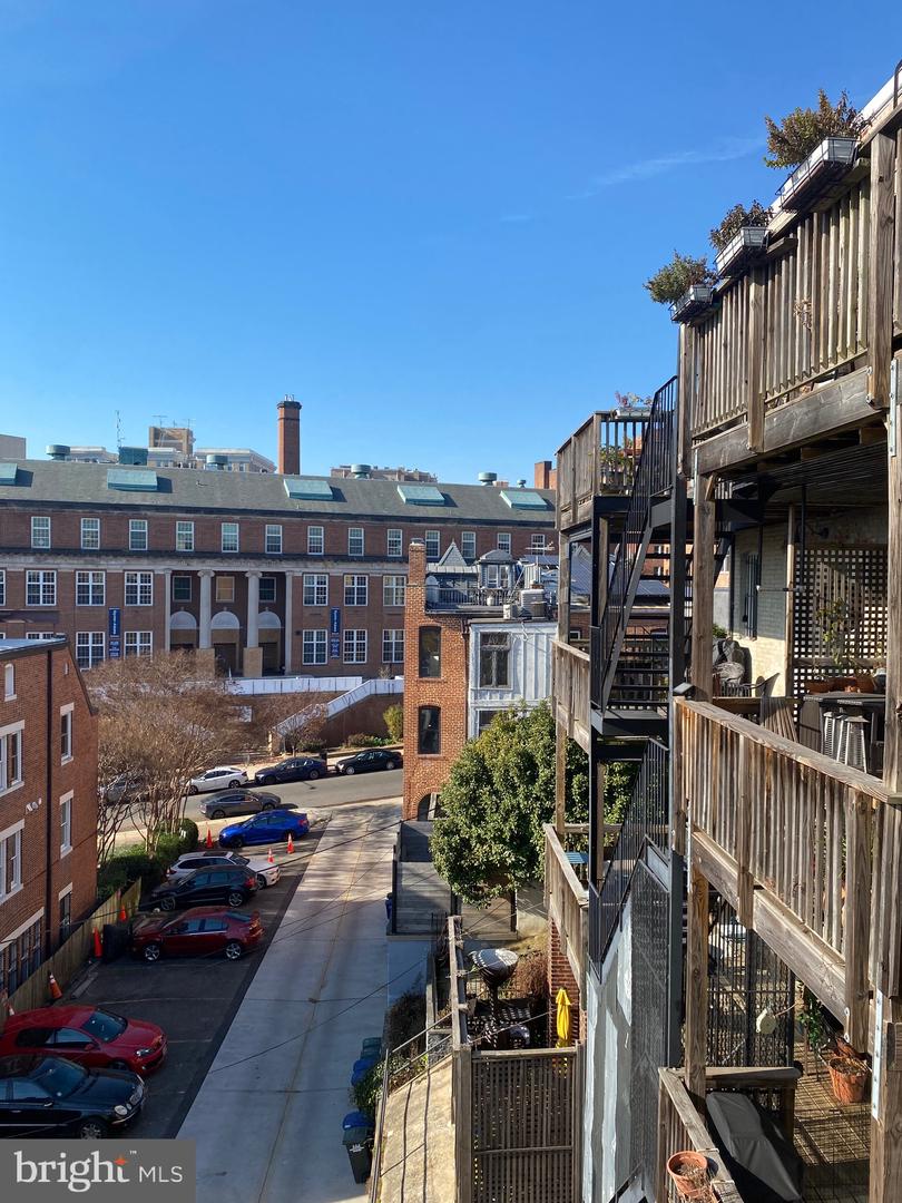 1858 CALIFORNIA ST NW #33, WASHINGTON, District Of Columbia 20009, 1 Bedroom Bedrooms, ,1 BathroomBathrooms,Residential,For sale,1858 CALIFORNIA ST NW #33,DCDC2201734 MLS # DCDC2201734
