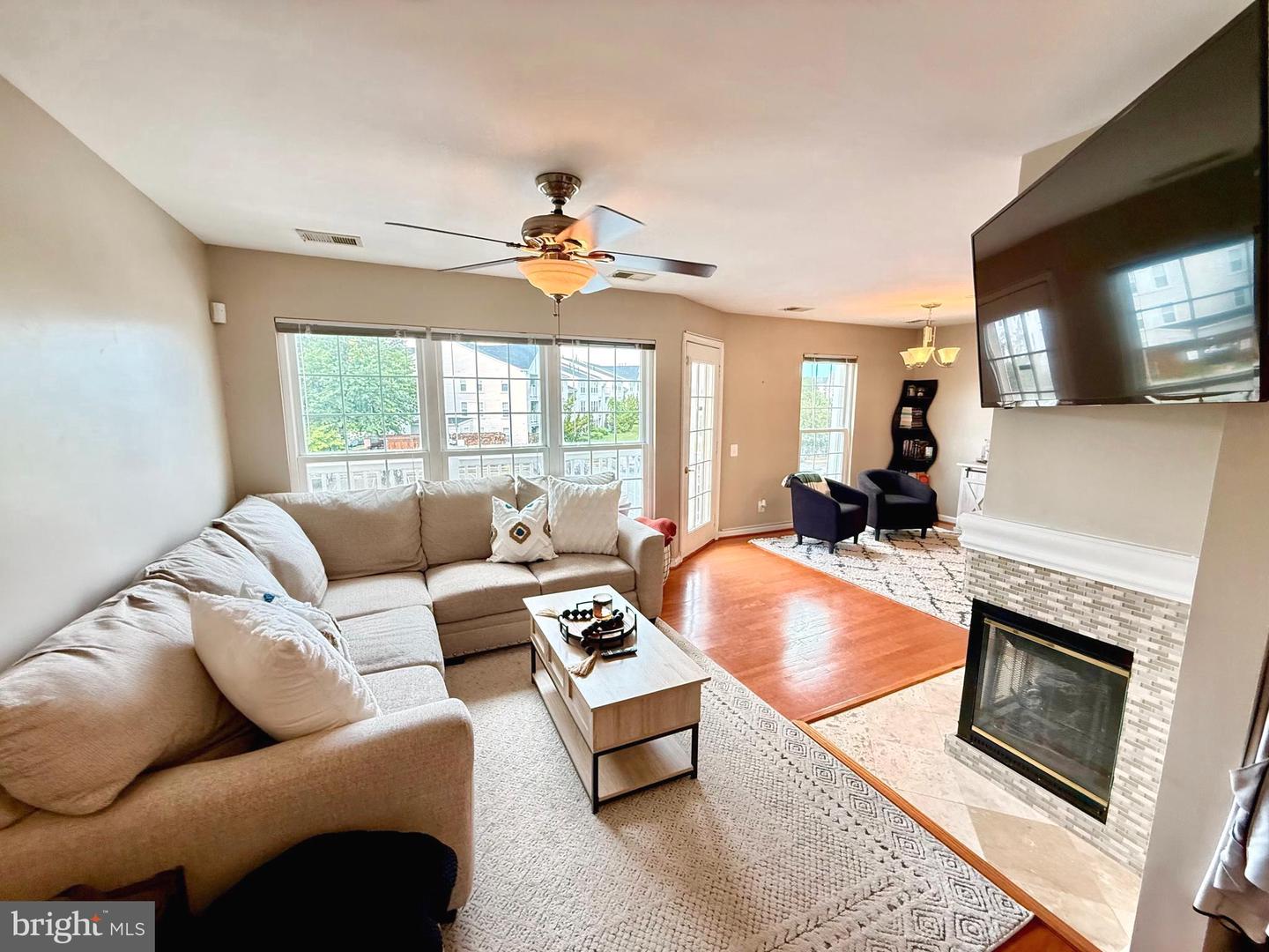 9230 CARDINAL FOREST LN #301, LORTON, Virginia 22079, 2 Bedrooms Bedrooms, ,1 BathroomBathrooms,Residential,For sale,9230 CARDINAL FOREST LN #301,VAFX2246804 MLS # VAFX2246804