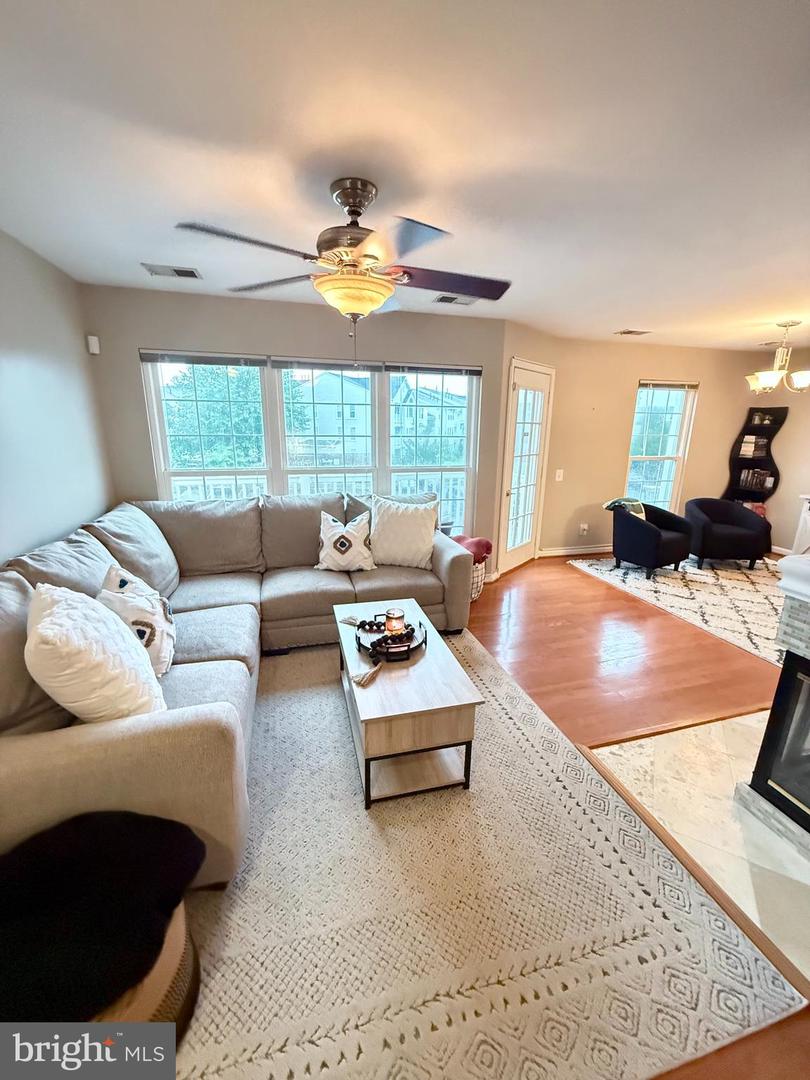 9230 CARDINAL FOREST LN #301, LORTON, Virginia 22079, 2 Bedrooms Bedrooms, ,1 BathroomBathrooms,Residential,For sale,9230 CARDINAL FOREST LN #301,VAFX2246804 MLS # VAFX2246804