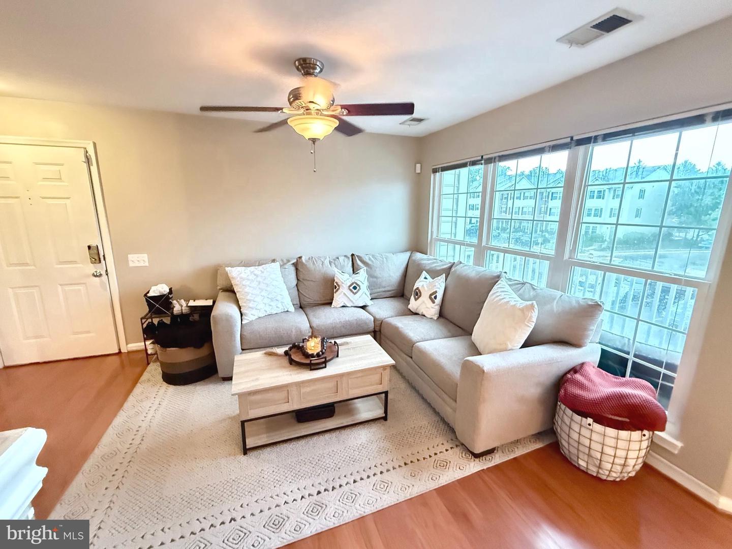 9230 CARDINAL FOREST LN #301, LORTON, Virginia 22079, 2 Bedrooms Bedrooms, ,1 BathroomBathrooms,Residential,For sale,9230 CARDINAL FOREST LN #301,VAFX2246804 MLS # VAFX2246804