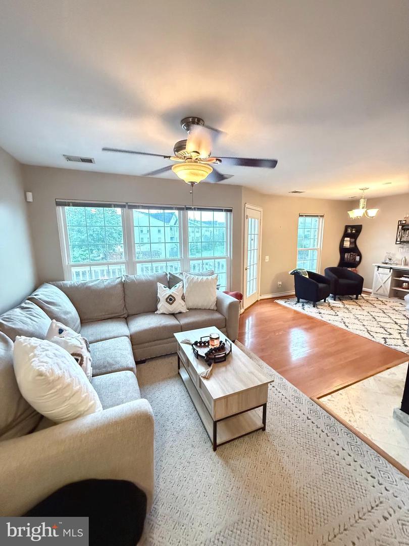 9230 CARDINAL FOREST LN #301, LORTON, Virginia 22079, 2 Bedrooms Bedrooms, ,1 BathroomBathrooms,Residential,For sale,9230 CARDINAL FOREST LN #301,VAFX2246804 MLS # VAFX2246804