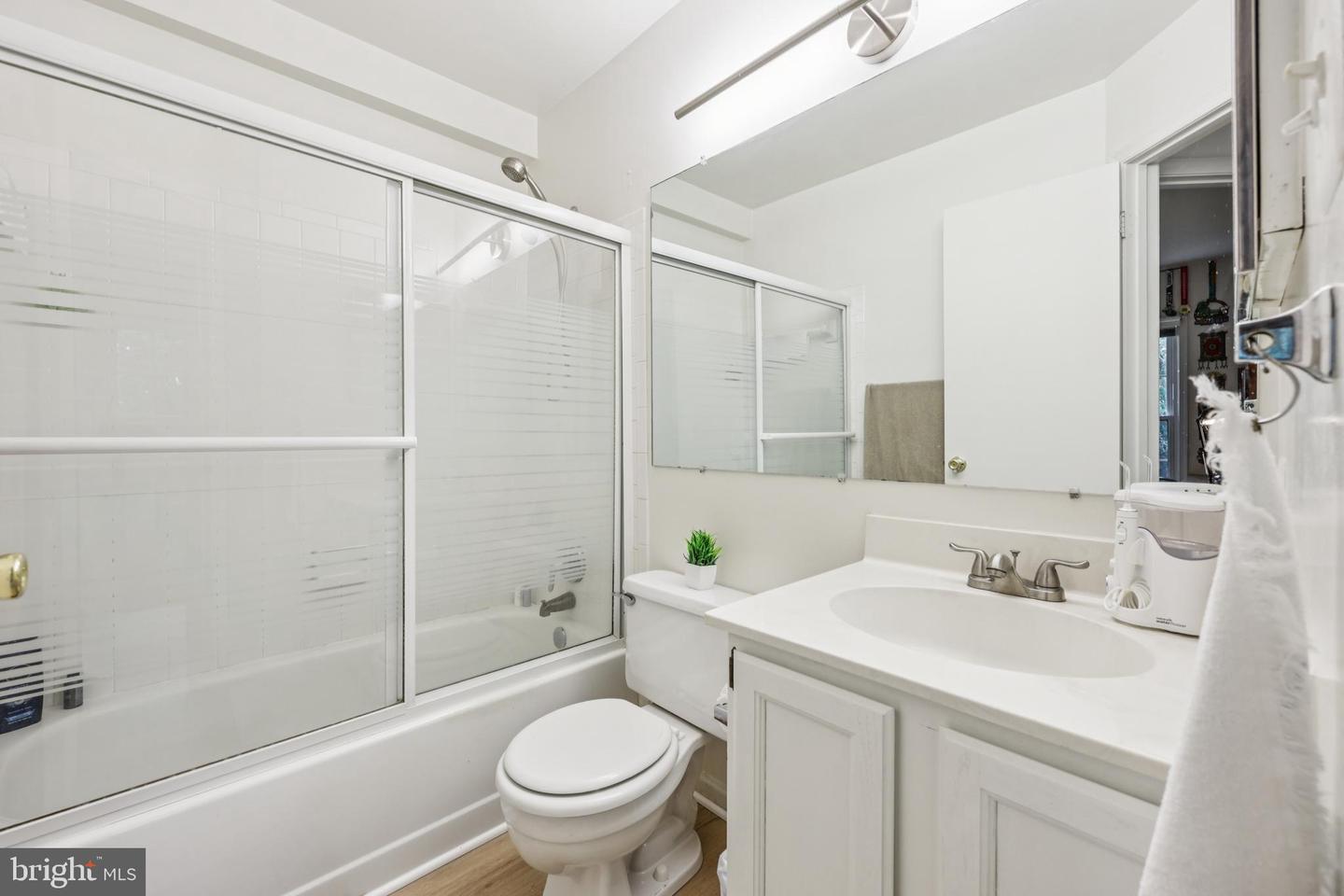 8536 SPRINGFIELD OAKS DR, SPRINGFIELD, Virginia 22153, 3 Bedrooms Bedrooms, ,2 BathroomsBathrooms,Residential,For sale,8536 SPRINGFIELD OAKS DR,VAFX2249310 MLS # VAFX2249310